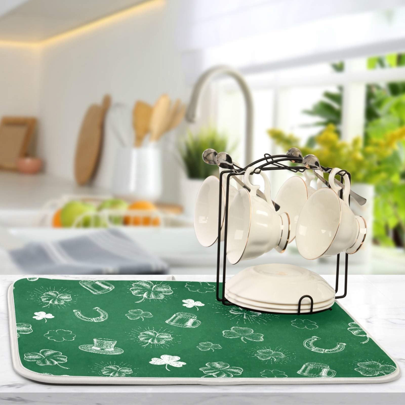 St Patrick's Shamrock Dish Drying Mat - Kitchen Counter Protector for Bottles & Dishes