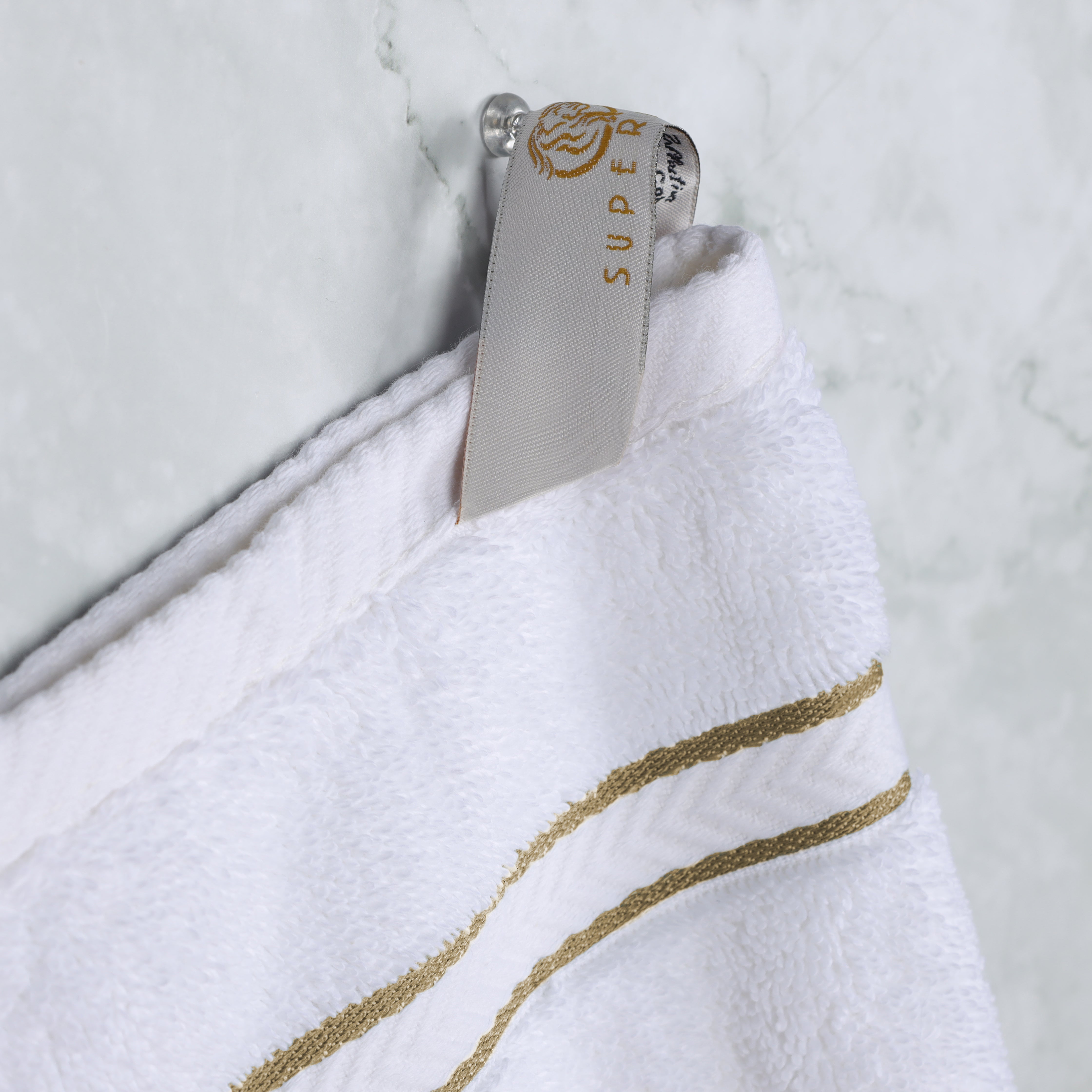 Premium Turkish Cotton Ultra Plush 3-Piece Bath Towel Set - Super Absorbent, Soft & Luxurious for Spa, Bathroom, and Beach Use
