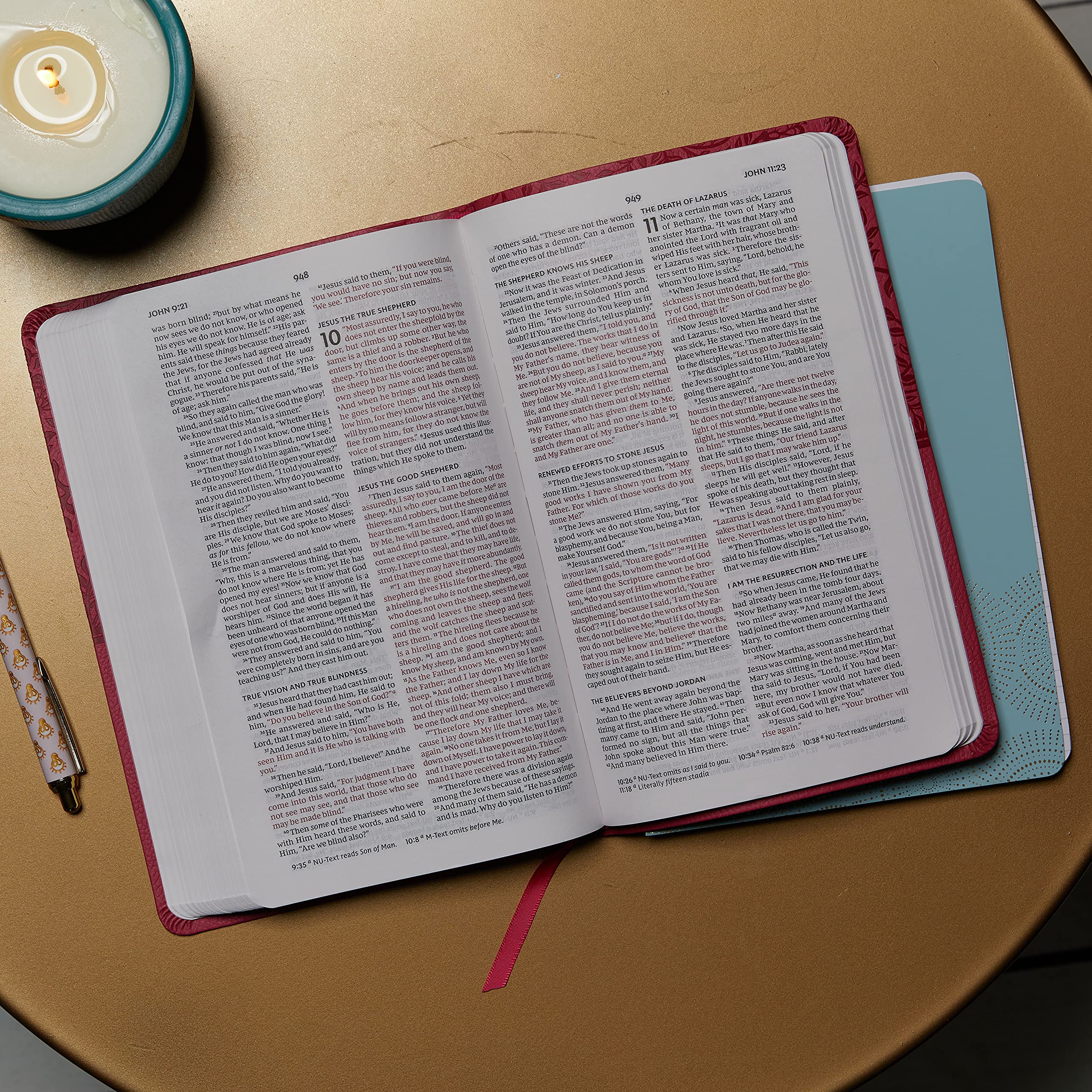 NKJV Thinline Bible - Leathersoft Black Cover with Thumb Index & Red Letter Comfort Print | Holy Bible New King James Version | Perfect for Daily Devotion, Church Services & Bible Study