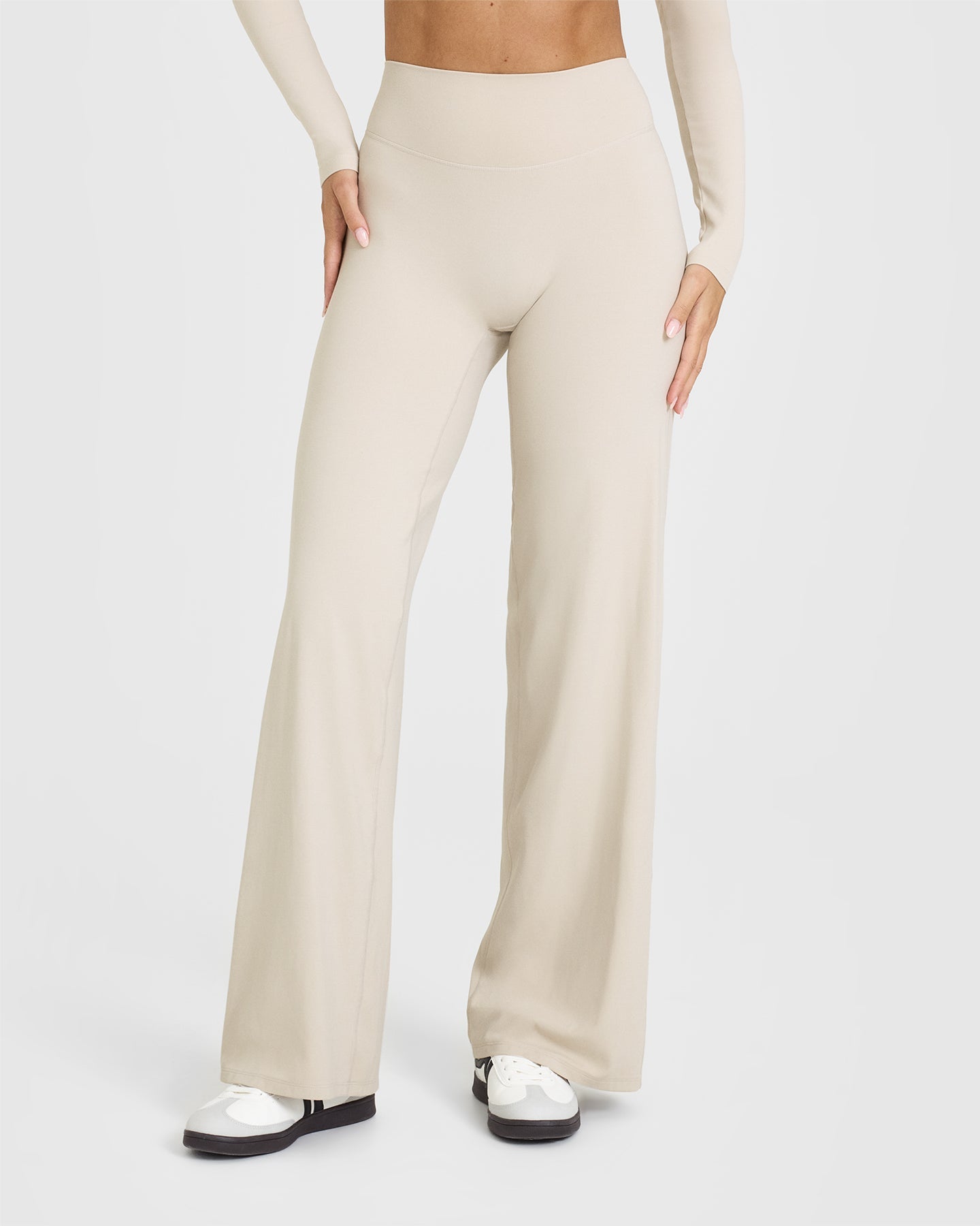 SoftMotion™ Straight Leg Yoga Pants for Women - Comfortable High-Waist Workout Pants with 4-Way Stretch - Perfect for Yoga, Running & Lounge Wear in Sand Color