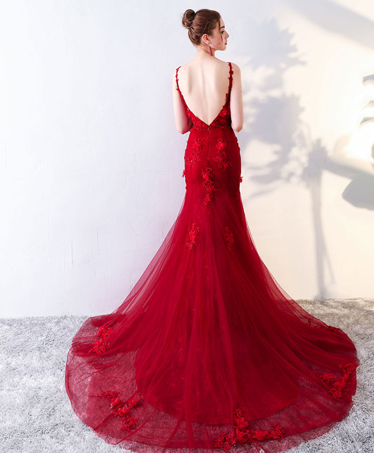 Elegant Burgundy Mermaid Prom Dress with Lace Detailing - Long Formal Evening Gown for Homecoming, Wedding, and Special Occasions