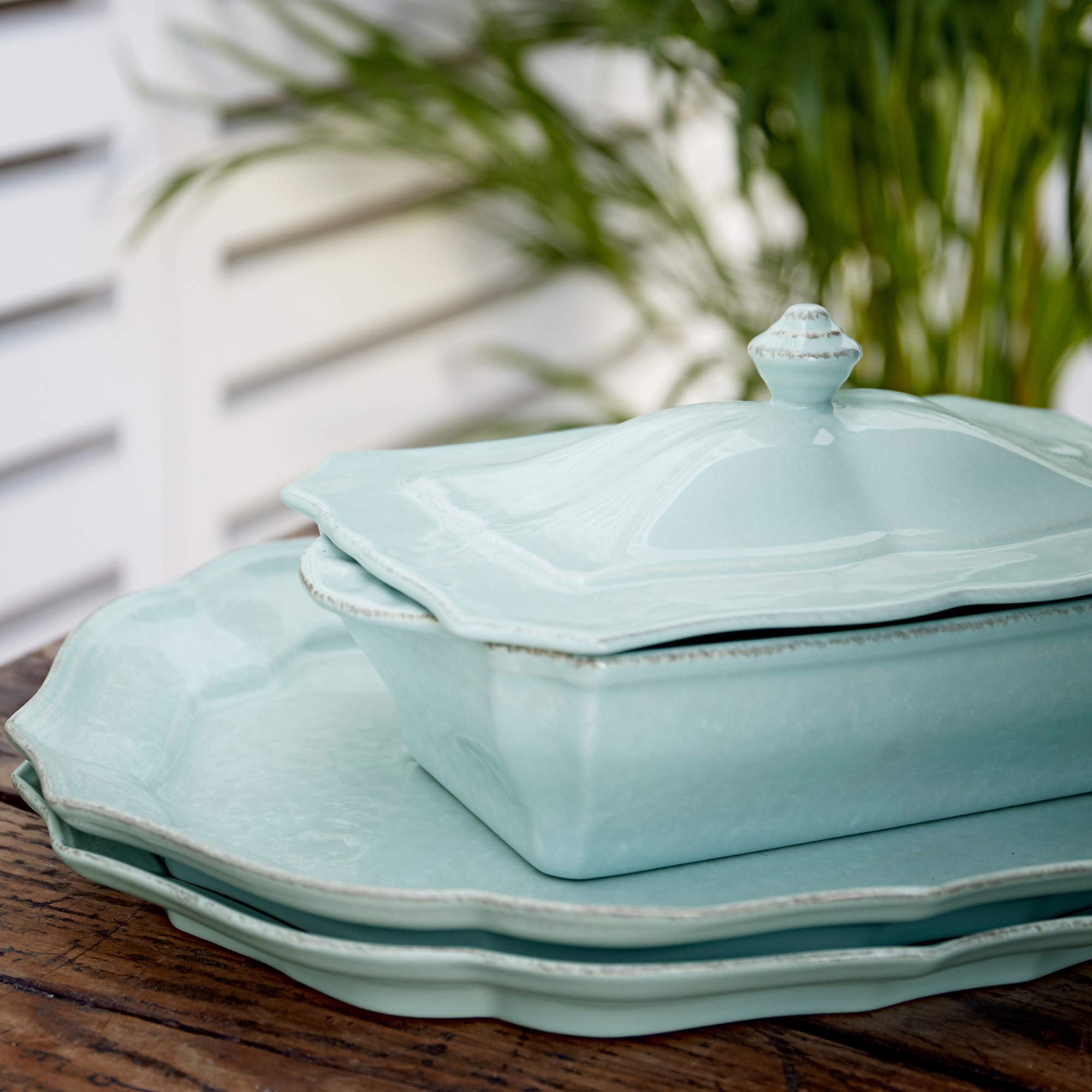 Casafina 18-Inch Oval Ceramic Platter - Robin's Egg Blue | Microwave, Dishwasher & Oven Safe Stoneware | Food Safe Glaze | Restaurant Quality Serving Dish for Holiday Dinners, Buffets & Entertaining