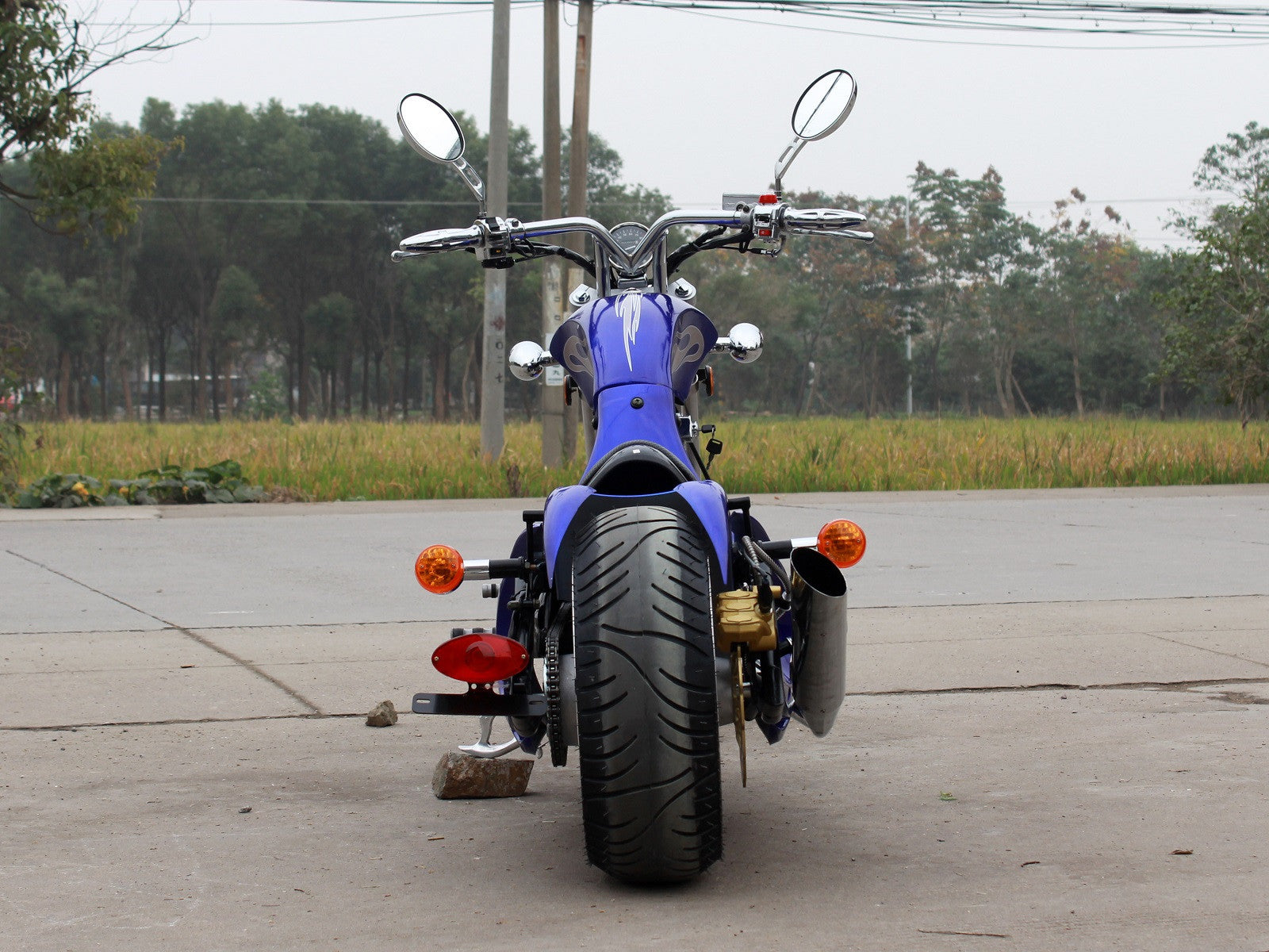 Venom Villain 250cc Chopper Motorcycle - 5-Speed Manual Transmission for Cruising & Adventure Riding
