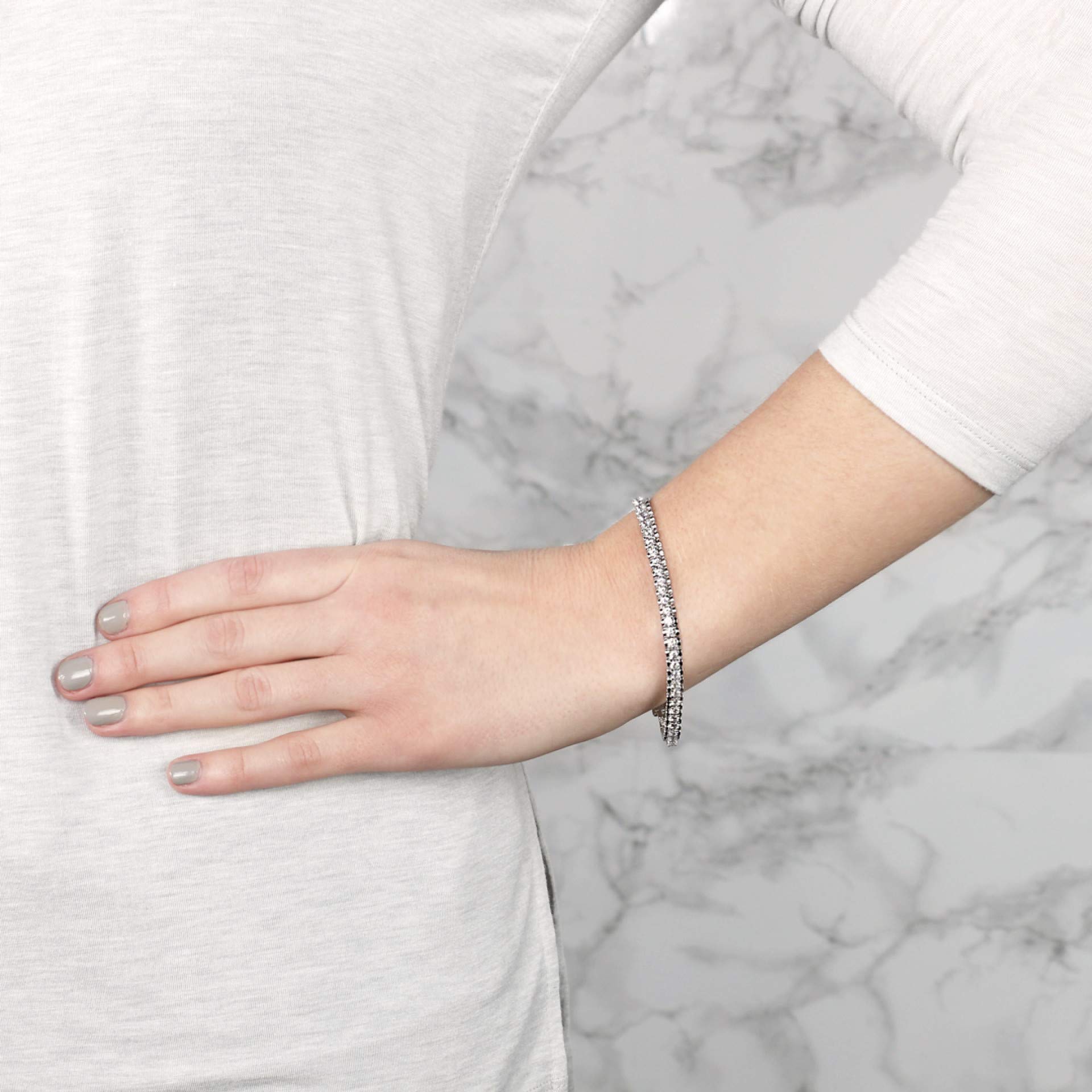 **Round Colorless Diamond Moissanite Bracelet for Women – Adjustable Wedding Tennis Bracelet, Eternity Charm Link Bracelet in Silver & Gold – Perfect for Bridal, Anniversary, Engagement & Gifts – Ideal for Weddings, Date Nights & Special Occasions**