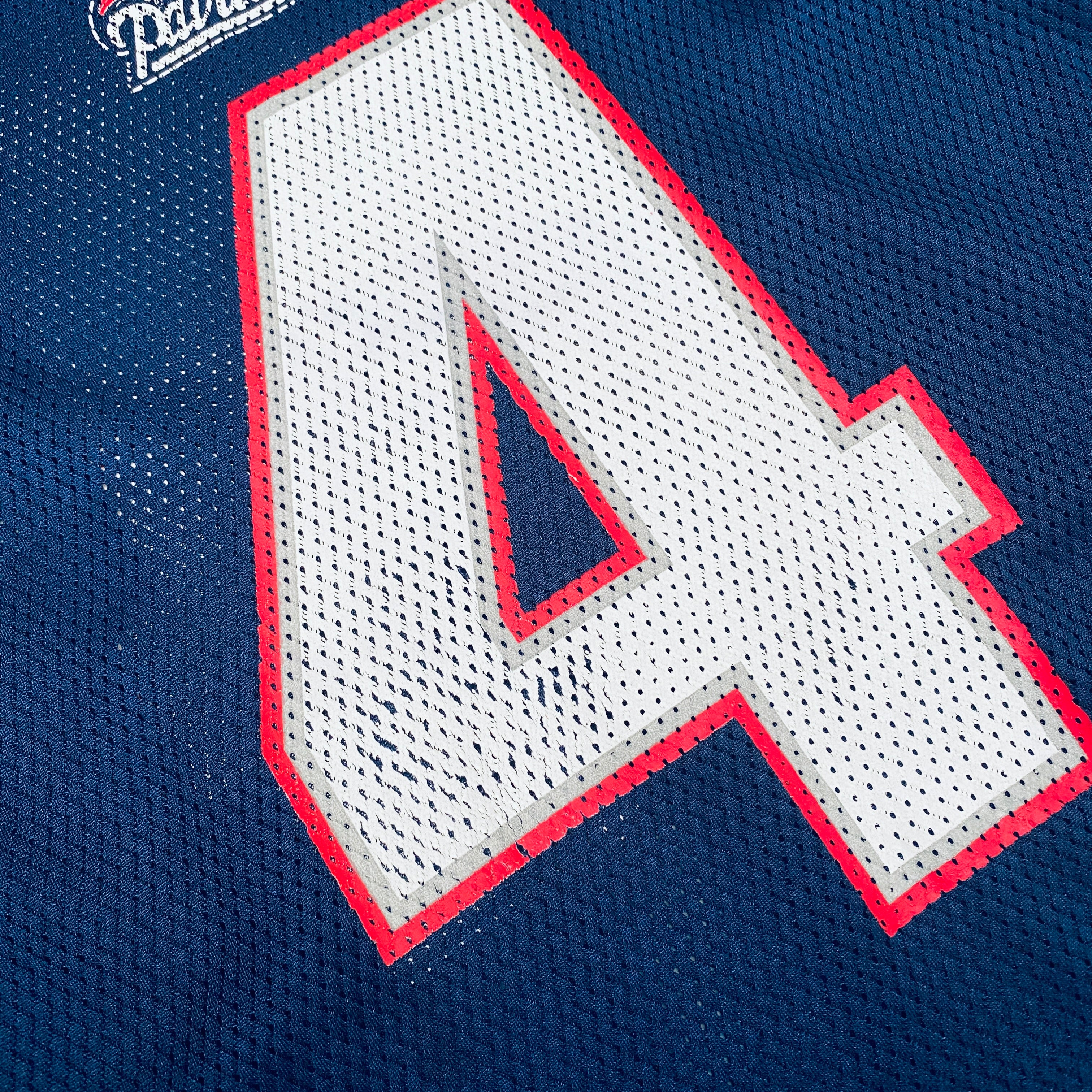 New England Patriots Adam Vinatieri 2002/03 Men's Jersey - Authentic NFL Football Jersey for Fans & Collectors - Perfect for Game Day, Tailgating & Sports Memorabilia Display