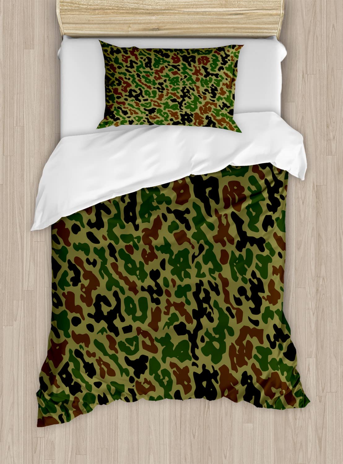 Ambesonne Camo Duvet Cover Set - Twin Size 2-Piece Jungle Camouflage Print Bedding with 2 Pillowcases, Grunge Texture Retro Style in Khaki Green & Brown - Perfect for Kids' Rooms, Camping Themed Bedrooms & Outdoor Adventure Decor