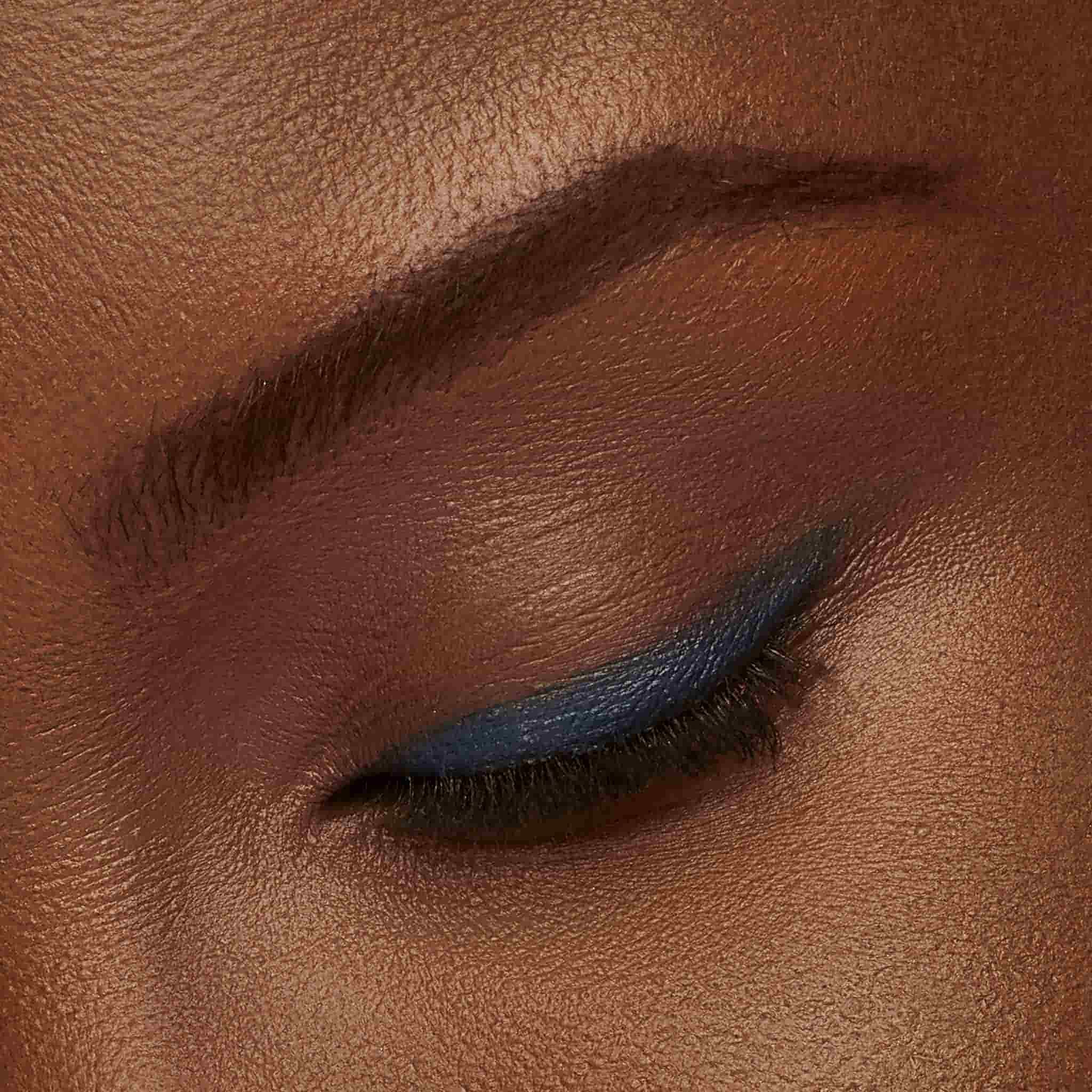 TRE'STIQUE Refillable Eyeshadow Crayon with Built-In Blending Brush | Vegan, Sustainable & Clean Beauty Makeup | Long-Lasting Cream Shadow Stick for Day to Night Looks