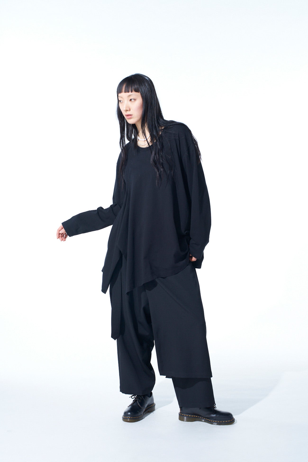Soft Cotton Jersey Fabric Long Sleeve Draped T-Shirt for Women - Comfortable Casual Wear for Everyday Outfits & Layering