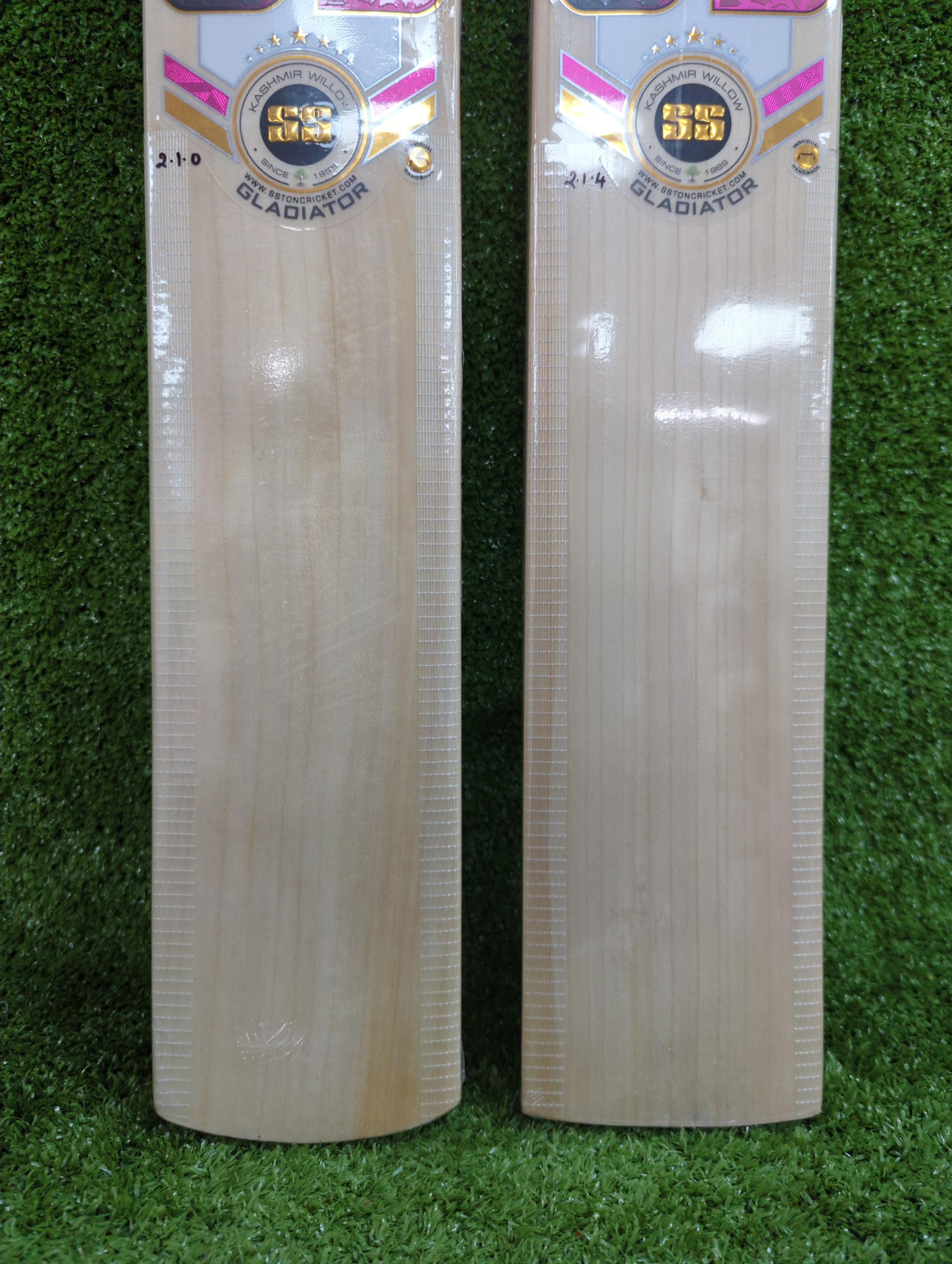 Premium SS Gladiator Kashmir Willow Cricket Bat - Lightweight & Durable for Professional & Casual Play - Perfect for Matches, Practice & Backyard Games