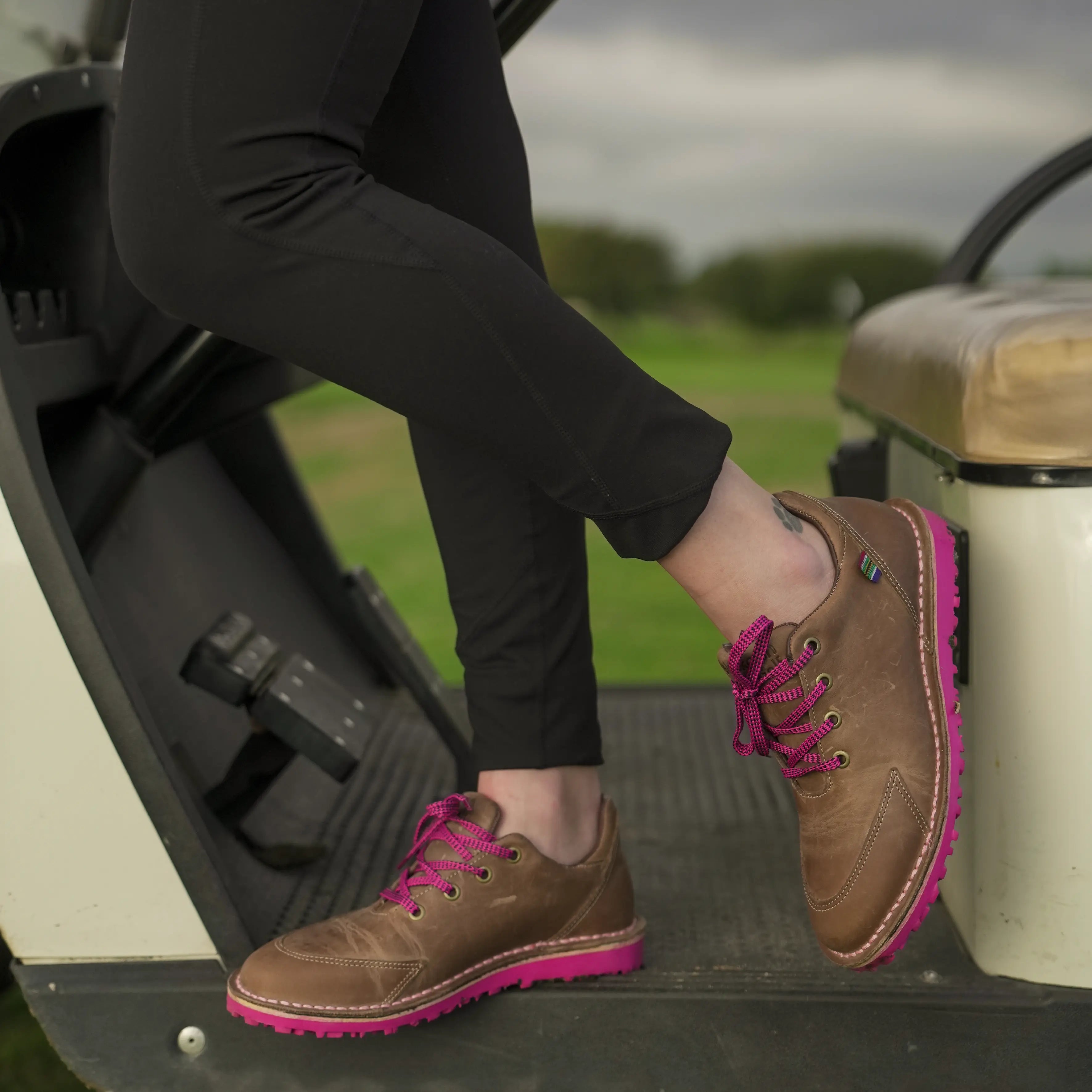 Veldskoen Hadeda Loft Golf Shoes with Hot Pink Sole - Comfortable & Stylish Golf Footwear for Men & Women - Perfect for Golf Courses, Casual Wear & Outdoor Activities