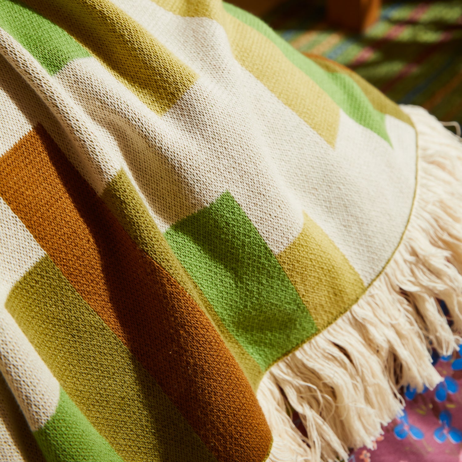 Cozy Nisha Knit Blanket - Soft & Warm Throw for Bed, Couch, and Home Decor - Perfect for Winter Nights, Gifts, and Relaxation