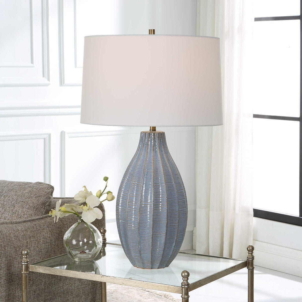 Modern Vesto Table Lamp - Adjustable LED Desk Light with USB Port for Home Office, Bedroom & Study - Perfect for Reading, Working & Nightstand Use