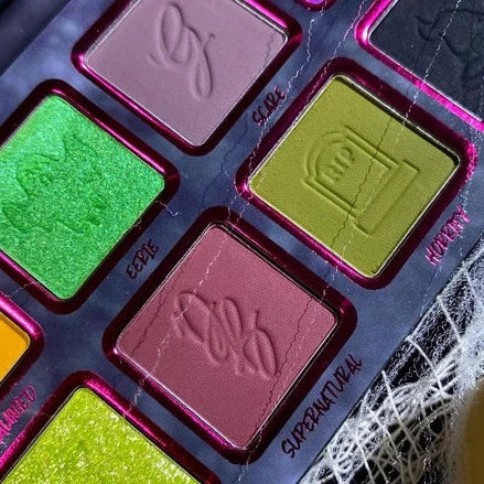Spooky Halloween Haunted Eyeshadow Palette - 12 Highly Pigmented Matte & Shimmer Shades for Creepy, Glamorous Looks | Perfect for Costume Parties, Themed Events & Gothic Makeup
