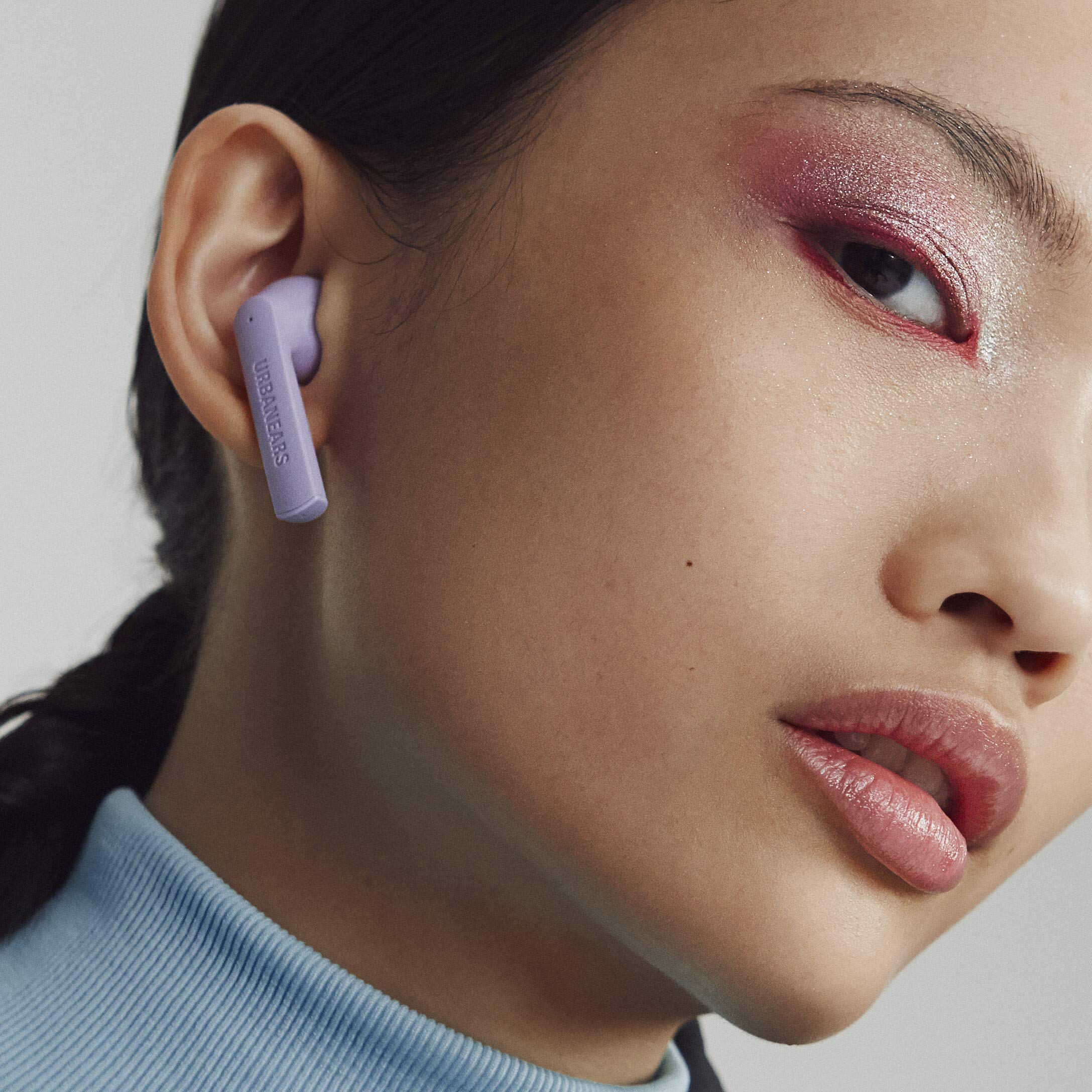 Urbanears Luma True Wireless Earbuds with Charging Case - Bluetooth 5.0, 24H Playtime, IPX4 Waterproof, Ultra Violet Purple | Perfect for Gym, Running, Commuting & Travel