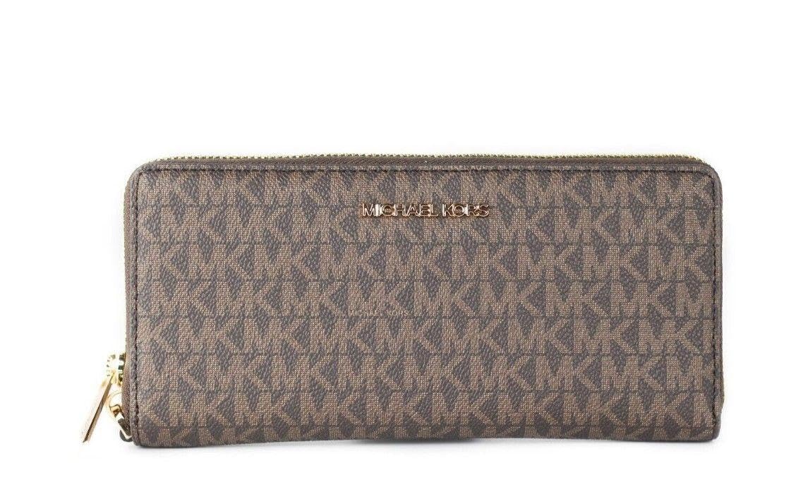 Michael Kors Women's Jet Set Travel Continental Wallet - RFID Blocking Card Holder for Credit Cards & ID - Stylish Travel Accessories for Women | Perfect for Airports, Business Trips & Daily Use