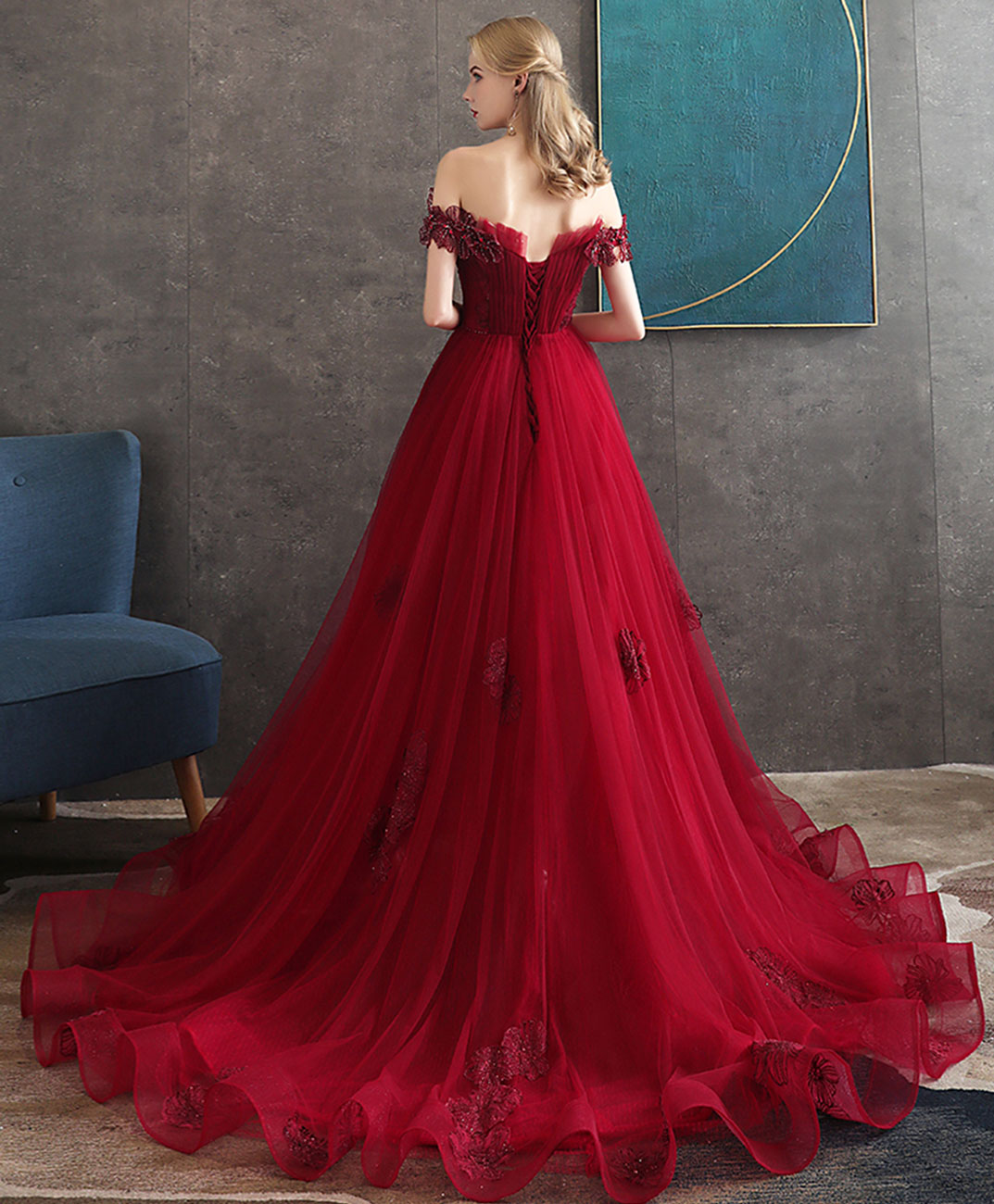 Elegant Burgundy Tulle Lace Long Prom Dress - A-Line Evening Gown for Homecoming, Formal Dances & Special Occasions