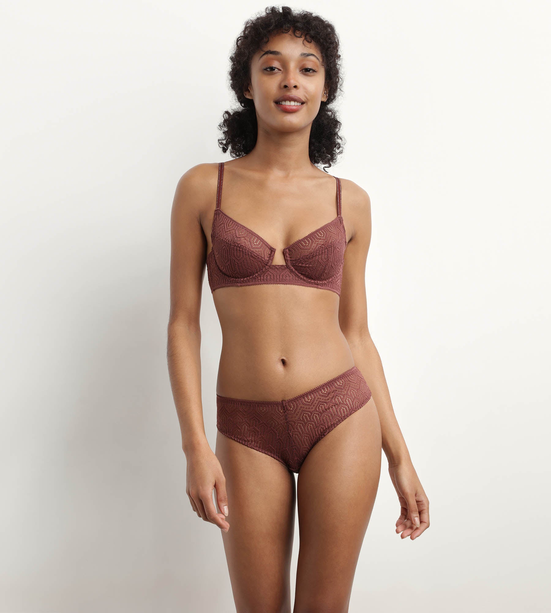 Dim Women's Supportive Underwire Lace Bra in Cacao - Comfortable Full Coverage for Everyday Wear & Workout
