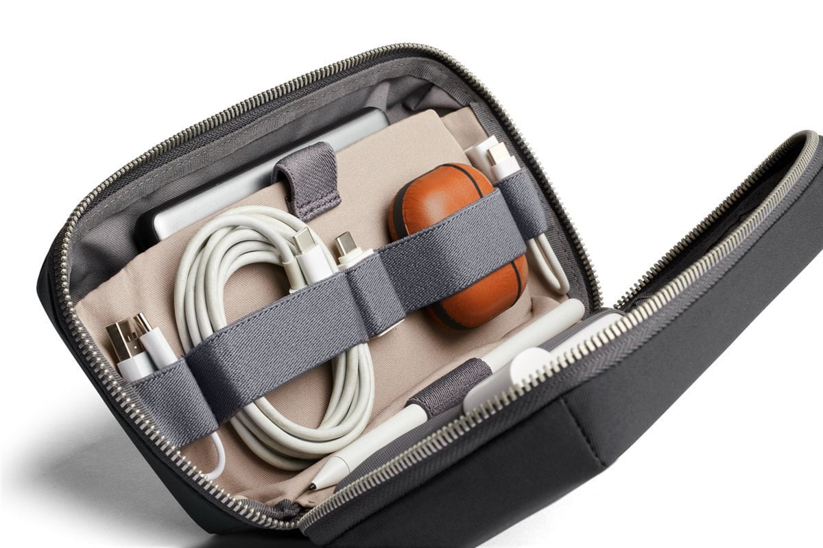 Bellroy Tech Kit - Premium Travel Organizer for Cables, Chargers & Accessories | Perfect for Business Trips, Commuting & Daily Use