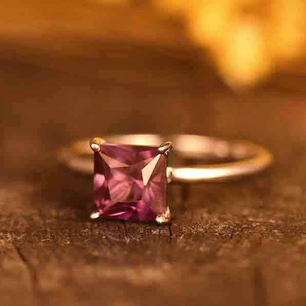 Princess Cut Alexandrite Engagement Ring - 14K White Gold Solitaire Ring for June Birthstone | Perfect for Proposals, Anniversaries & Special Occasions