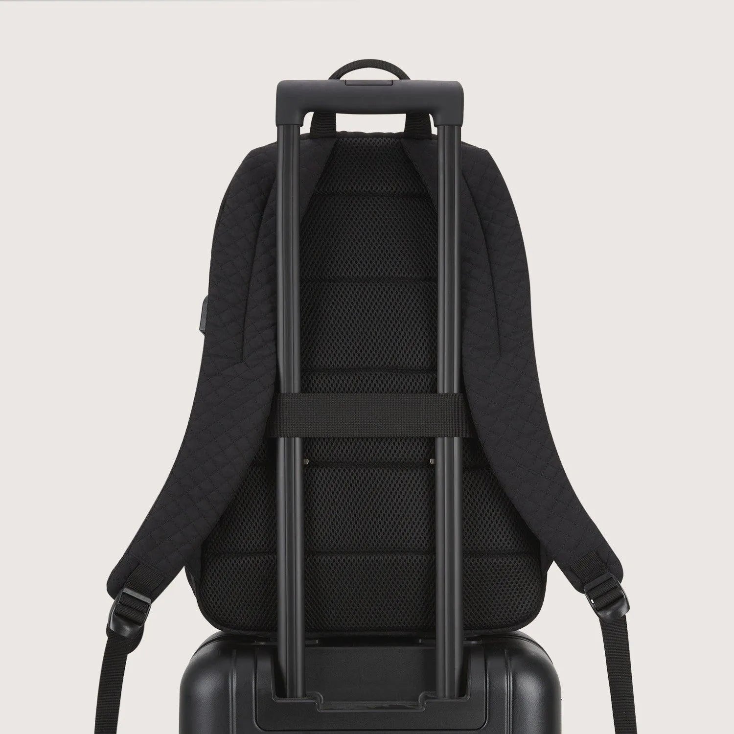 Bonchemin 15.6 Inch Laptop Backpack for Men & Women - Waterproof Travel Backpack with USB Charging Port - Perfect for Business, College, Commuting & Airplane Carry-On