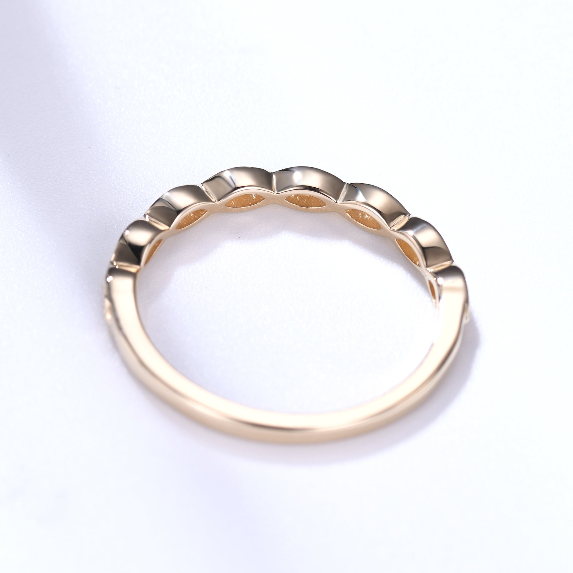 Exquisite Marquise Cut Diamond Yellow Gold Wedding Ring for Women - Elegant Art Deco Style Engagement & Bridal Jewelry - Perfect for Proposals, Anniversaries, and Special Occasions