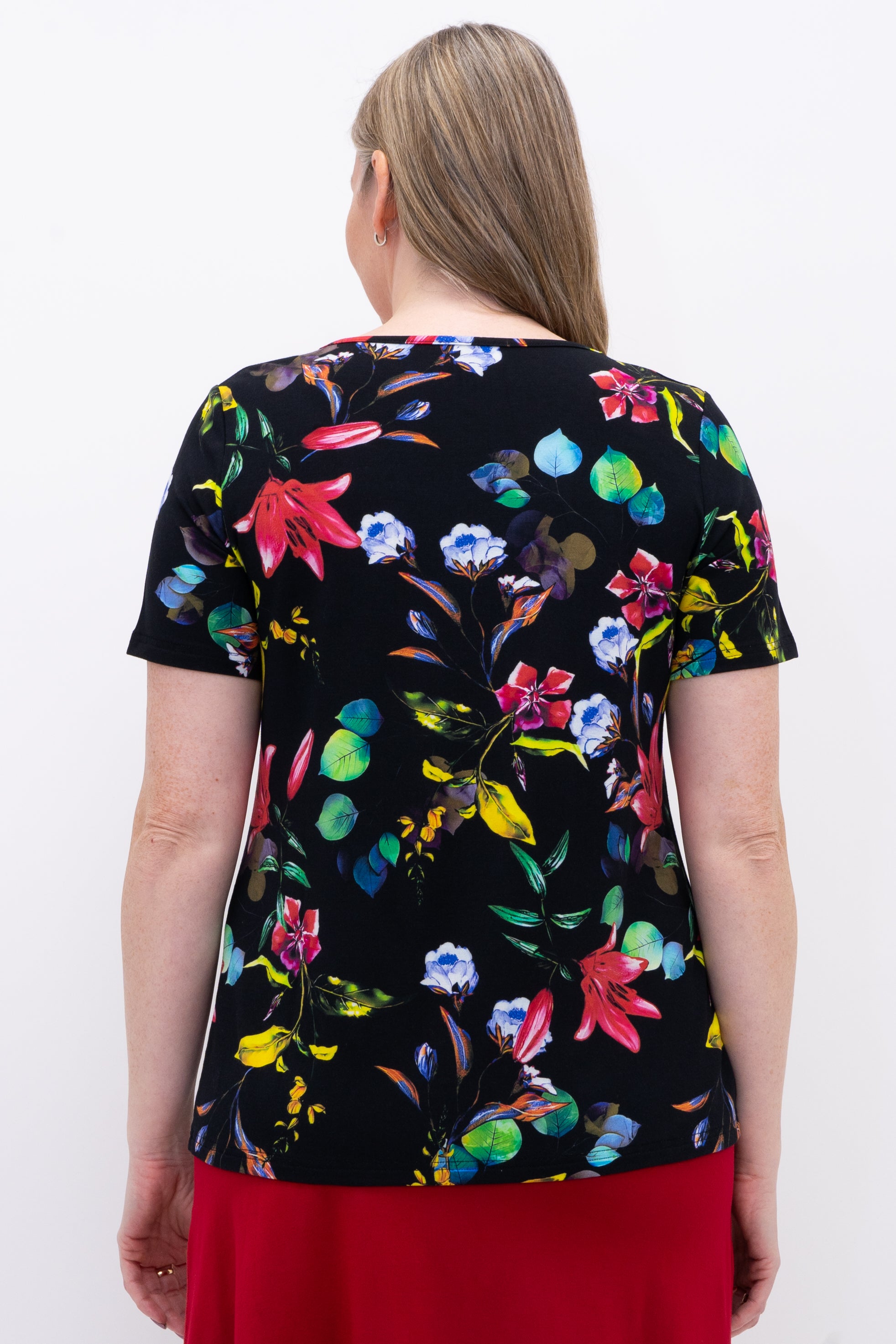 Emery Top for Women - Soft Bamboo Fabric Adventure-Ready T-Shirt - Perfect for Hiking, Travel & Outdoor Activities