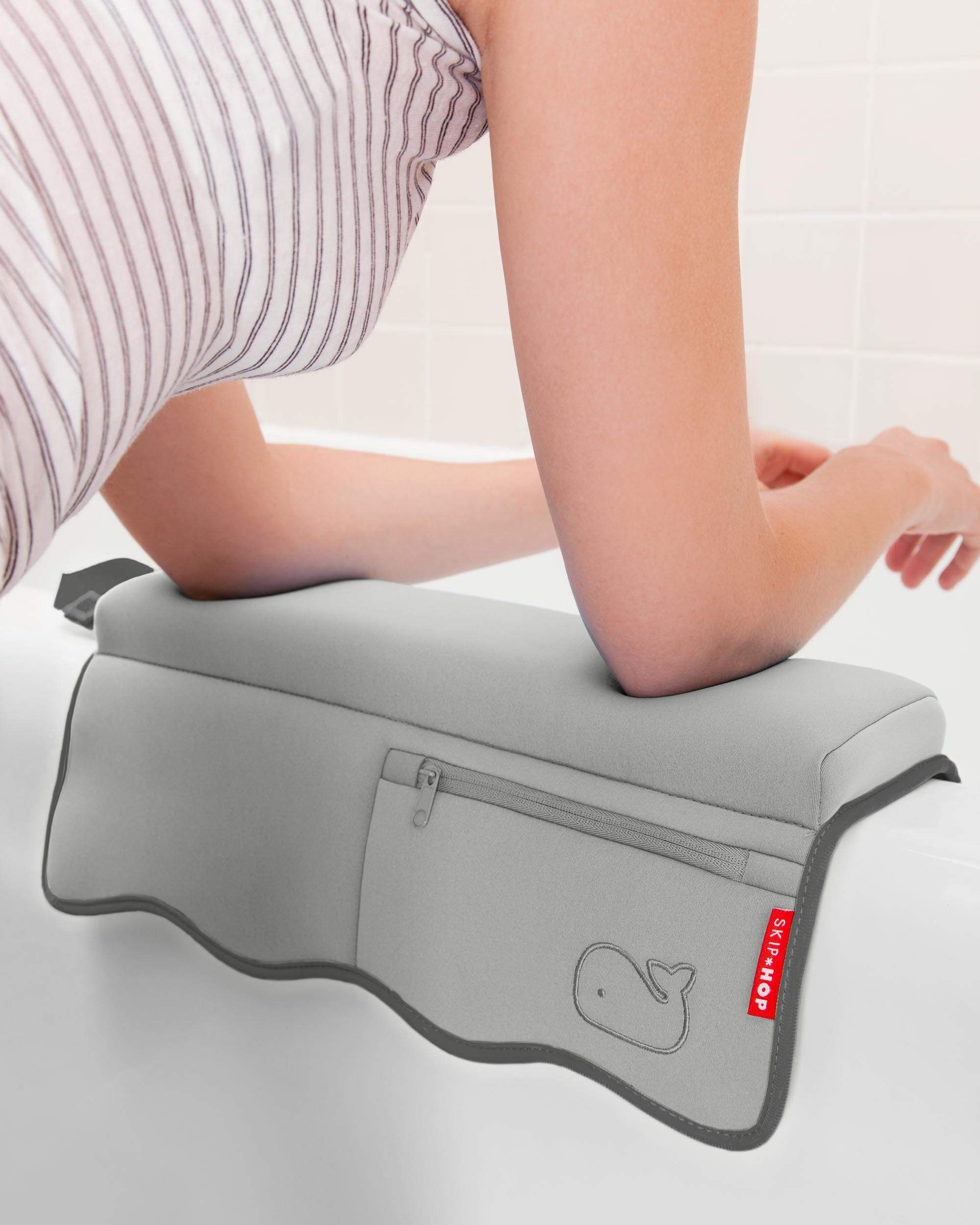 Skip Hop Moby Bathtub Elbow Rest - Soft Baby Bath Support for Newborns & Infants - Perfect for Safe & Comfortable Bath Time at Home