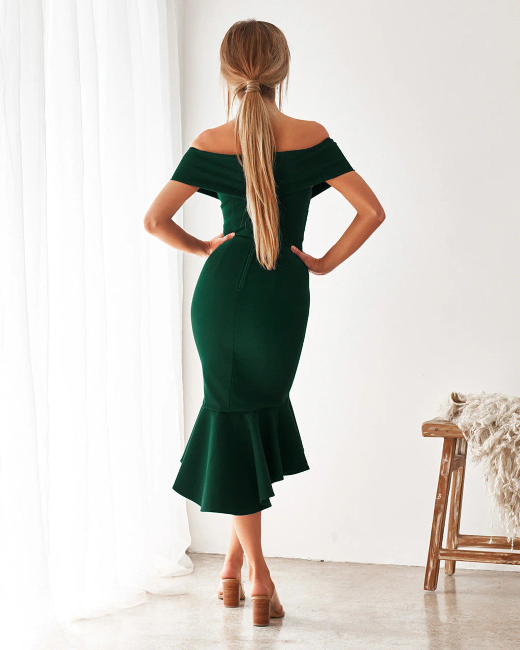 Brienne Dress - Elegant Emerald Green Women's Dress for Casual Wear, Parties & Special Occasions | Perfect for Weddings, Date Nights & Office Events