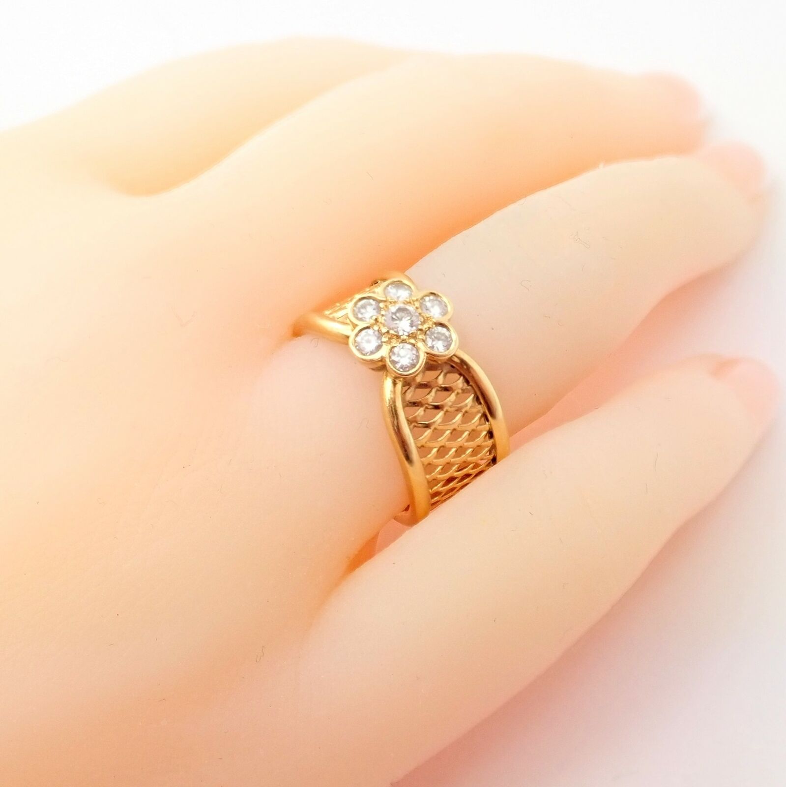 Van Cleef & Arpels 18k Yellow Gold Diamond Fleurette Mesh Ring Size 7 - Luxury Jewelry for Women, Perfect for Weddings, Anniversaries & Special Occasions