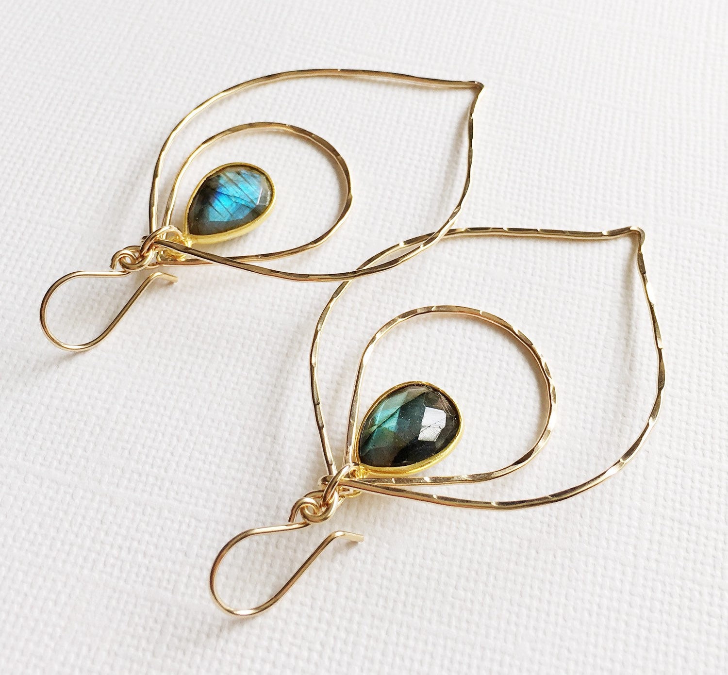 Chloe E279 Elegant Dangle Earrings for Women - Perfect for Parties, Weddings & Date Nights