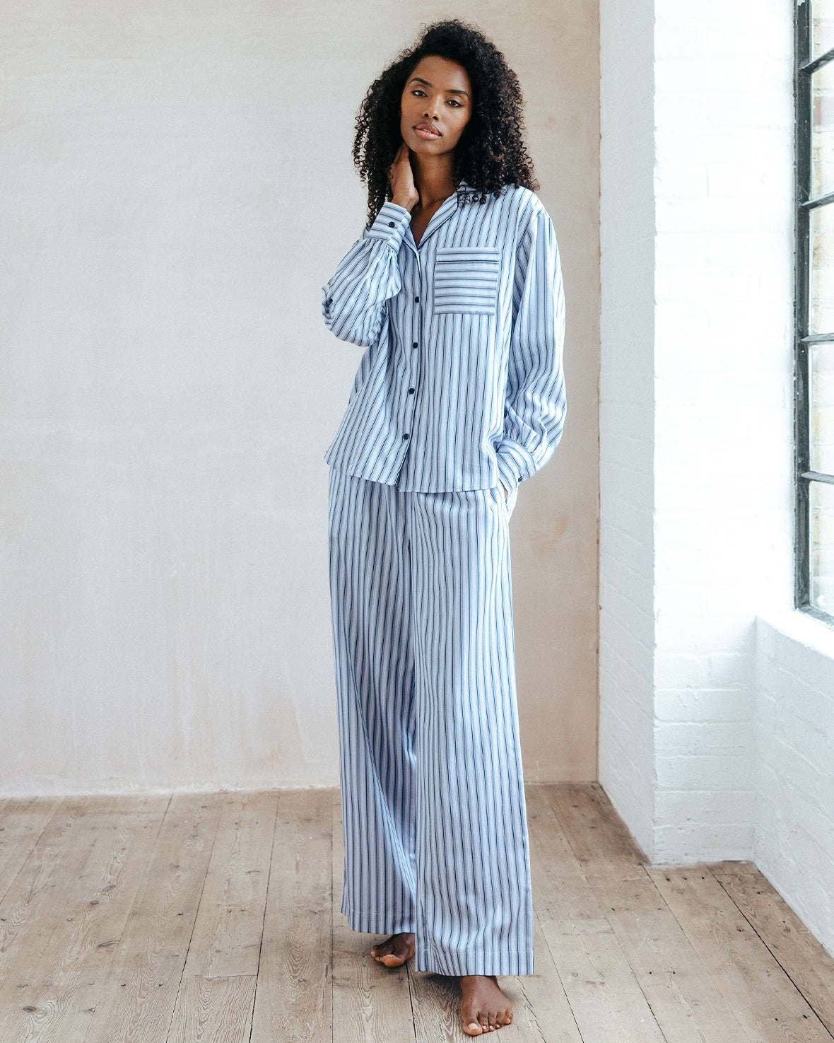 Organic Cotton Sateen Striped Long Sleeve Pajama Set for Women - Soft & Breathable Sleepwear - Blue - Perfect for Relaxing at Home & Cozy Nights