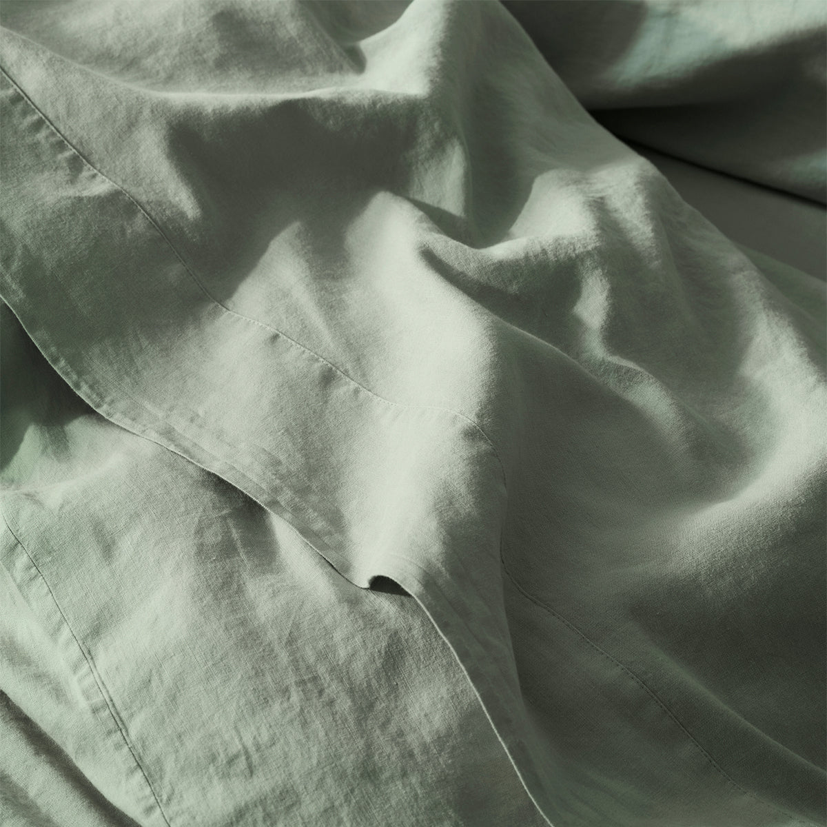 Premium 100% Linen Flat Sheet - Sage Green Color - Breathable & Soft Bedding for Comfortable Sleep - Perfect for Master Bedroom, Guest Room & Vacation Homes
