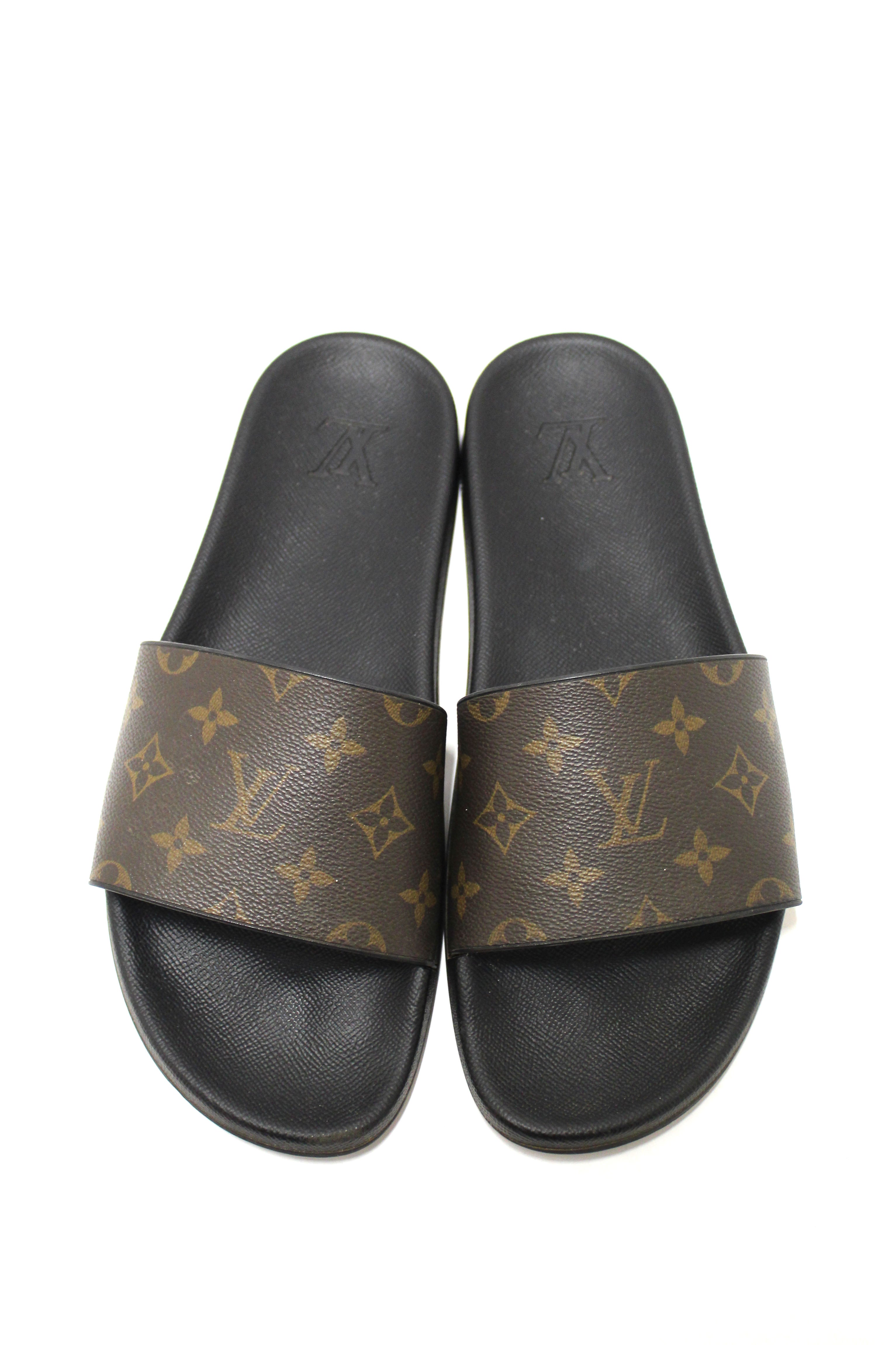 Authentic Louis Vuitton Men's Classic Monogram Black Leather Waterfront Mule Size 9 - Luxury Casual Slides for Beach, Poolside & Summer Outings