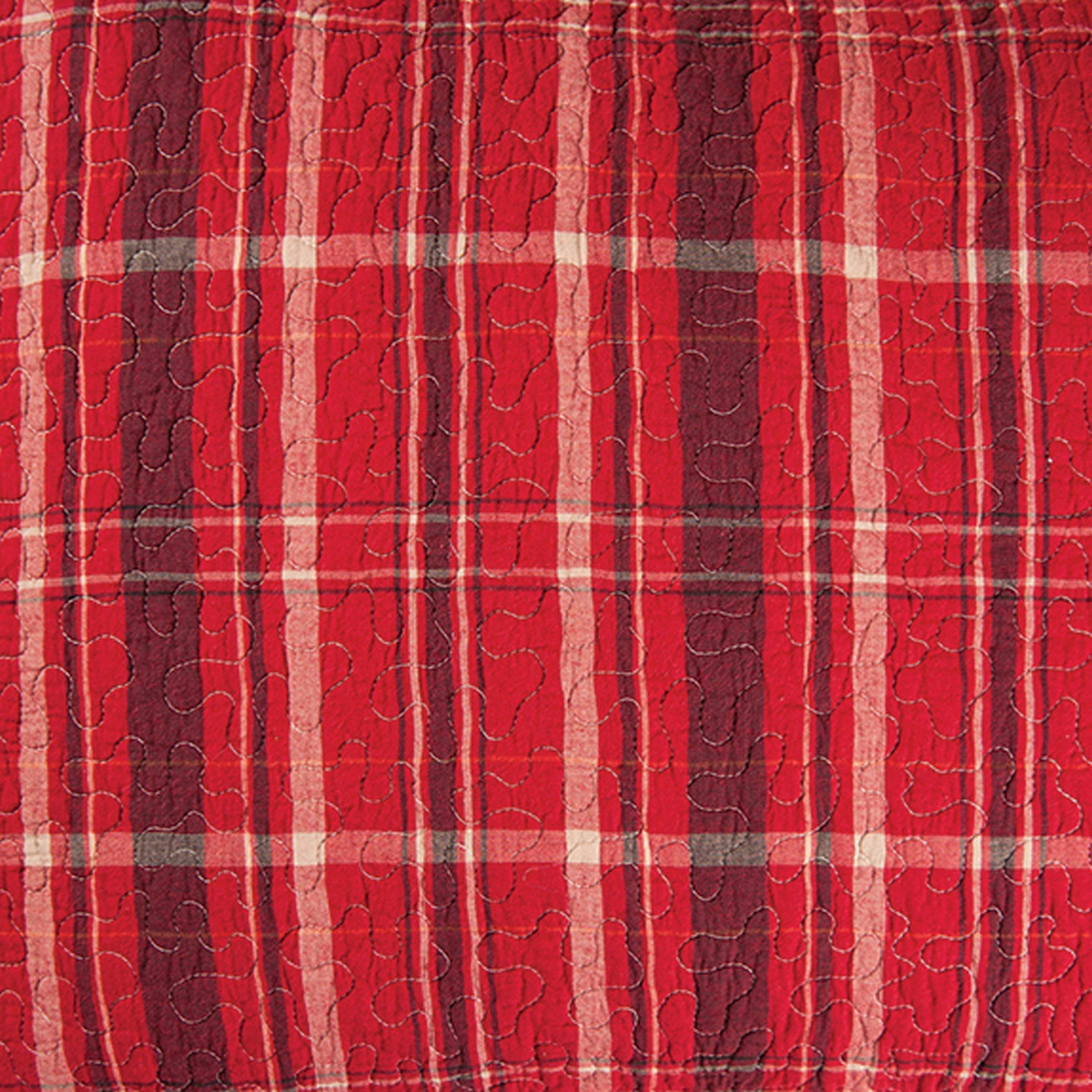 C&F Home Collin Red Full/Queen Quilt - 100% Cotton Lightweight Reversible Bedspread Coverlet | Machine Washable | Perfect for Guest Rooms, Master Bedrooms & Cozy Home Decor