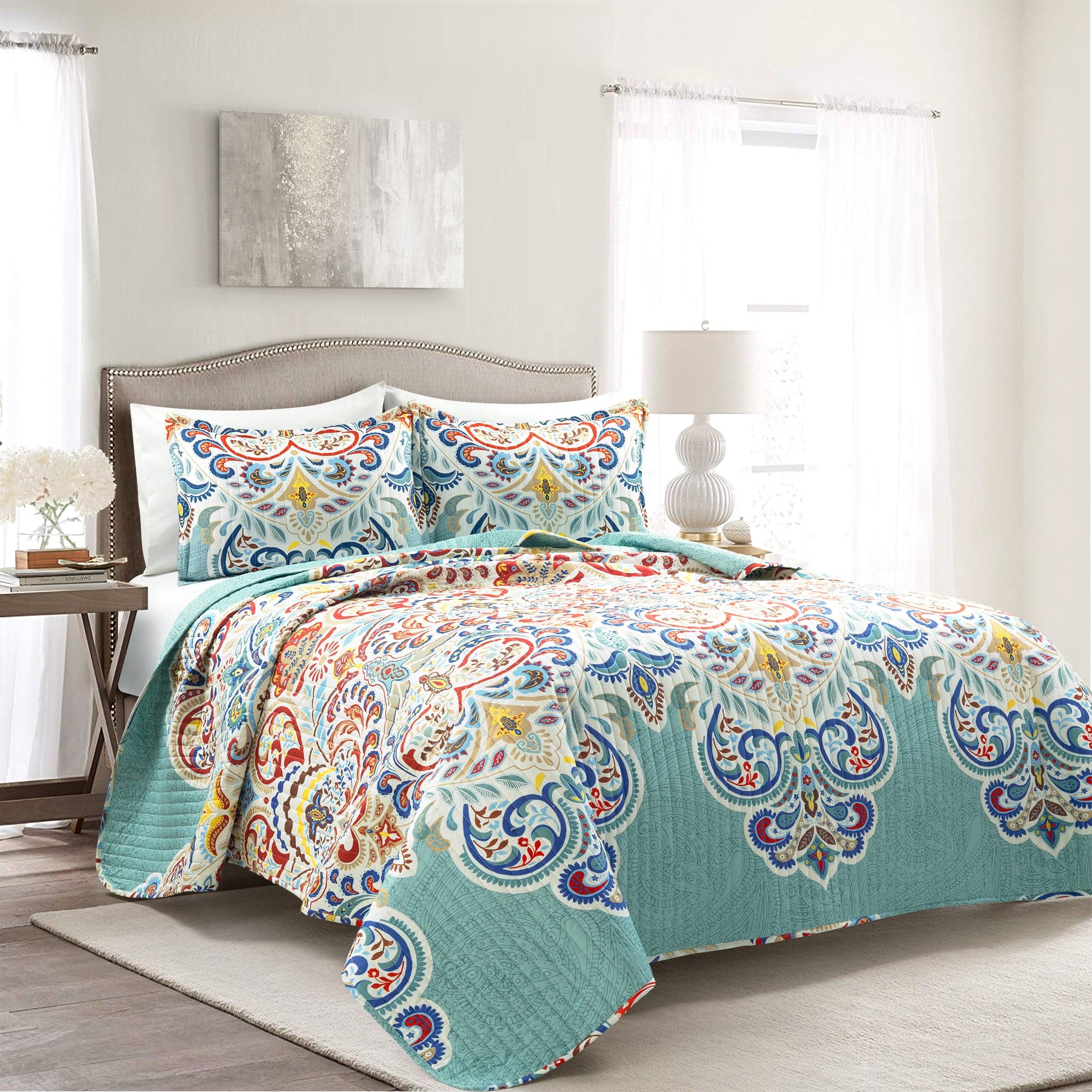 Boho Chic Quilt 3 Piece Set - Queen Size Bedspread with Matching Pillow Shams, Lightweight Cotton Coverlet for Bohemian Style Bedroom Decor - Perfect for Master Bedroom, Guest Room & Dorm Room
