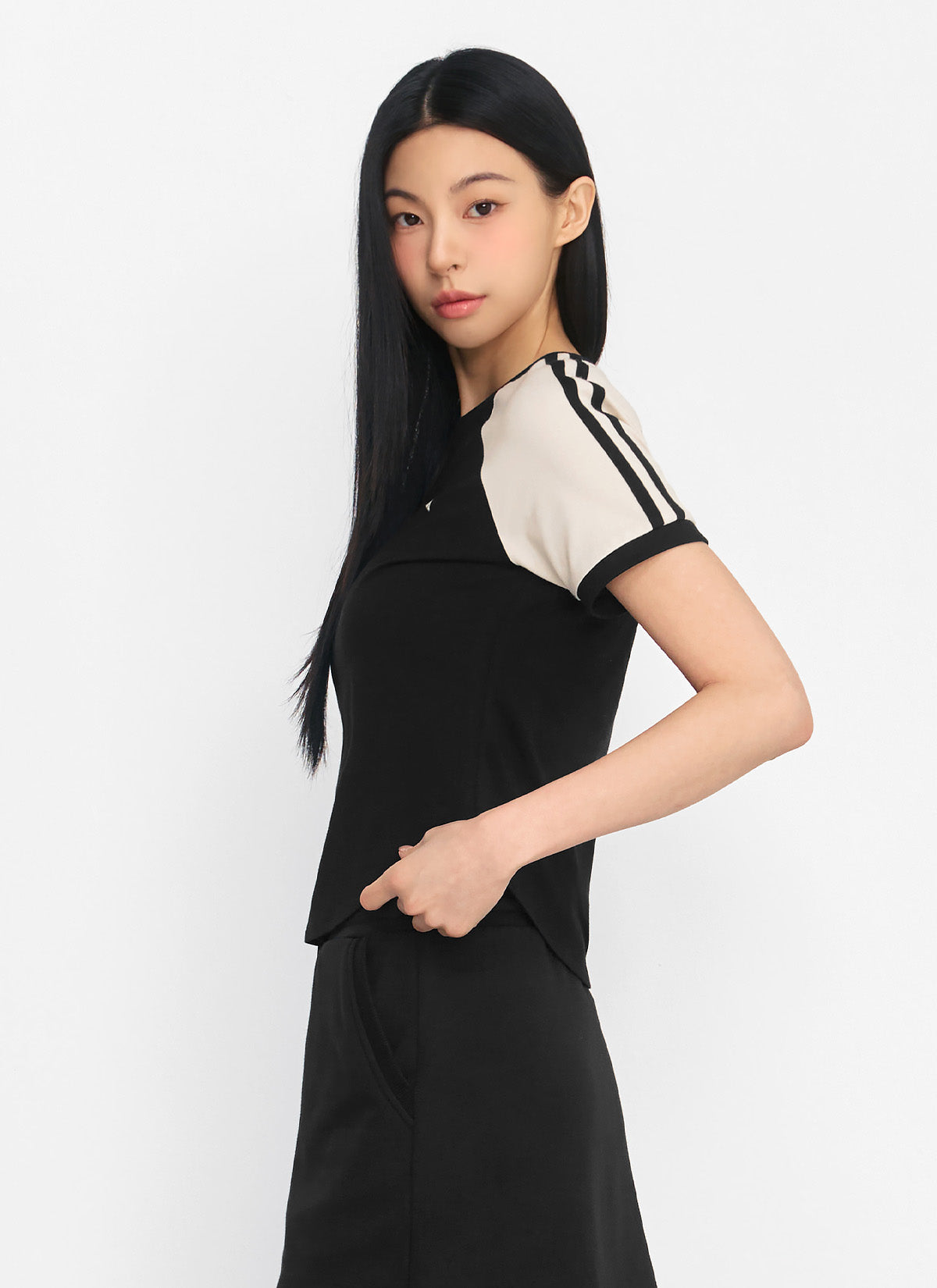 Reglan Color Block Crop Short Sleeve T-Shirt for Women | Trendy Summer Casual Top | Perfect for Yoga, Beach & Streetwear Fashion