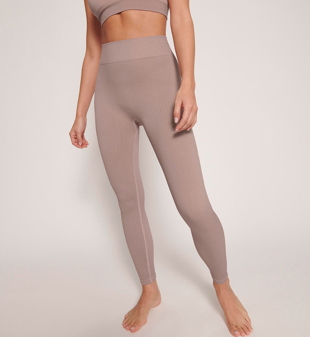 SLOGGI EVER INFUSED ALOE LEGGING - Women's Comfortable Yoga Pants with Aloe Vera Moisture for Workout, Lounge & Everyday Wear
