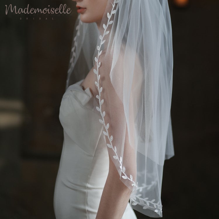 Elegant Chelsey Veil - Perfect for Weddings, Bridal Accessories & Special Occasions