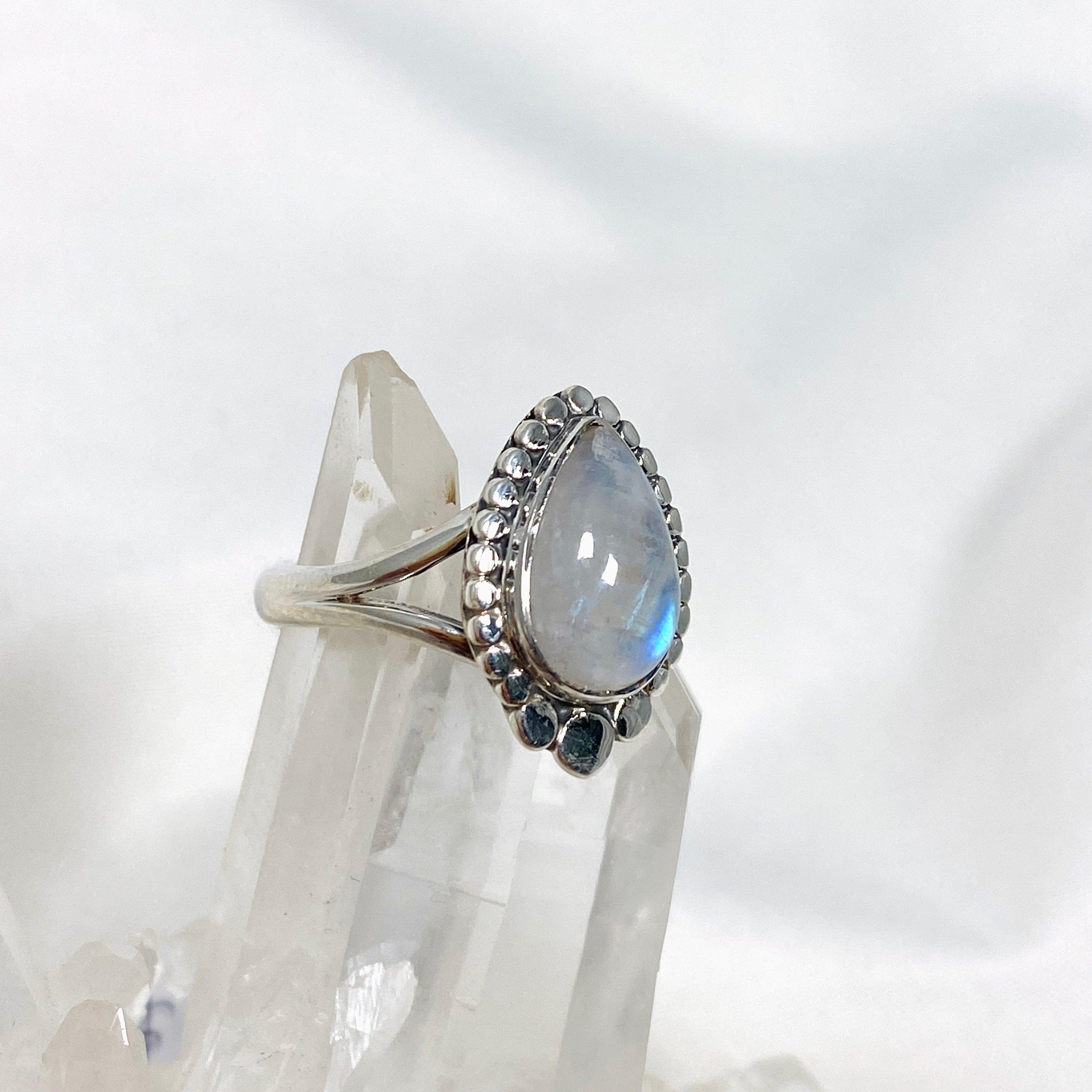 Moonstone Teardrop Gemstone Ring - Sterling Silver Vintage Jewelry R3941 for Women, Perfect for Weddings, Date Nights & Special Occasions