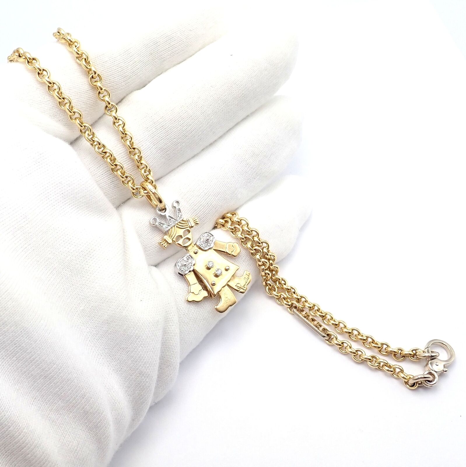 18K Yellow & White Gold Diamond Queen Pendant Necklace for Women | Luxury XL Link Chain with Animated Design | Perfect for Parties, Weddings & Special Occasions