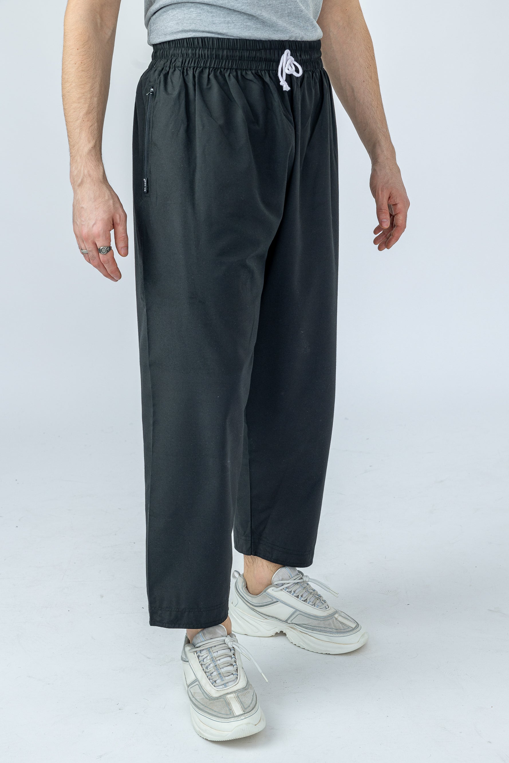 Men's Comfortable Black Elastic Waist Pants with Zip Pocket - Perfect for Work, Travel & Casual Wear