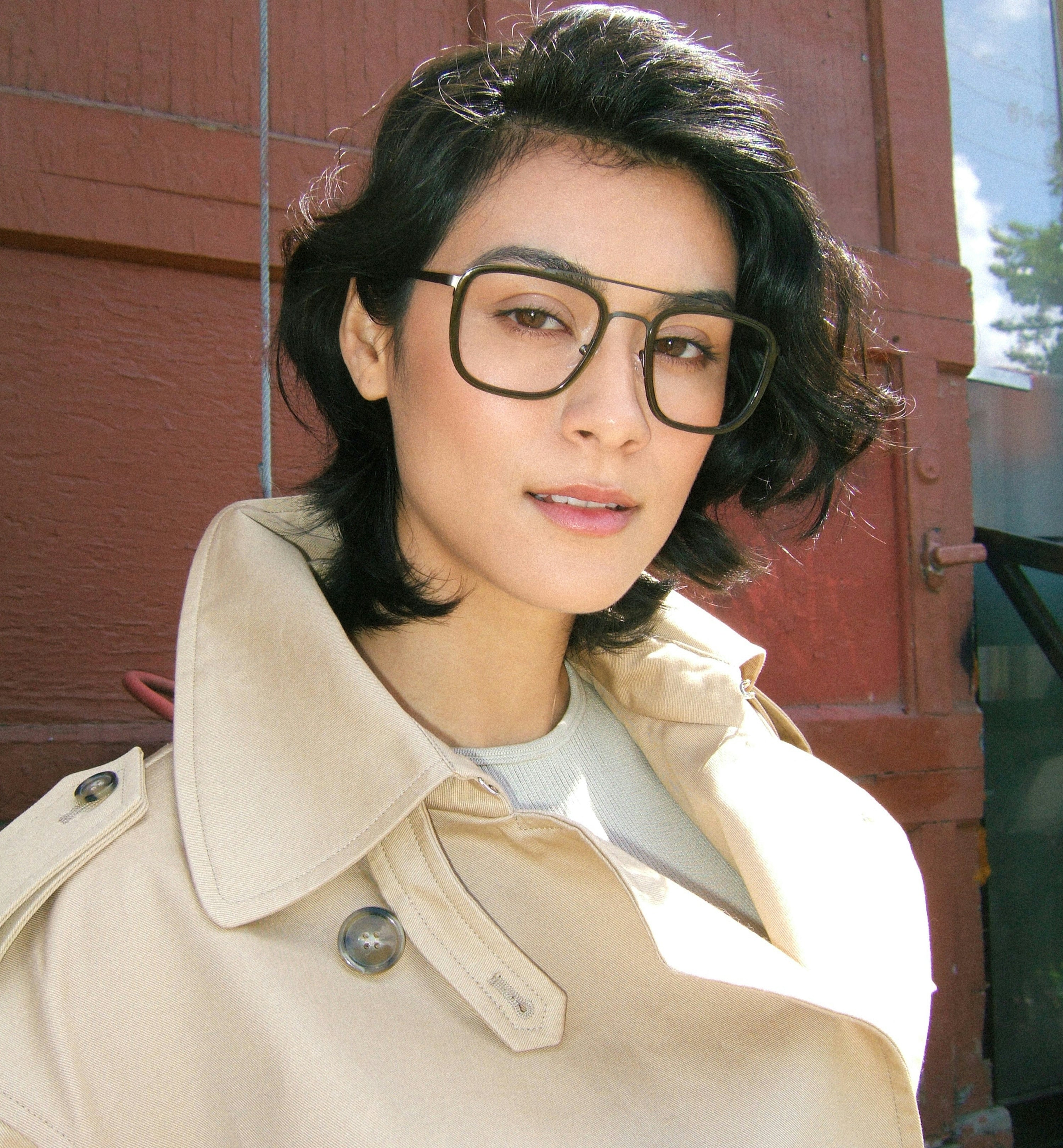 Stylish Ferris Eyeglasses for Men & Women - Trendy Lightweight Frame with UV Protection - Perfect for Reading, Driving & Daily Wear