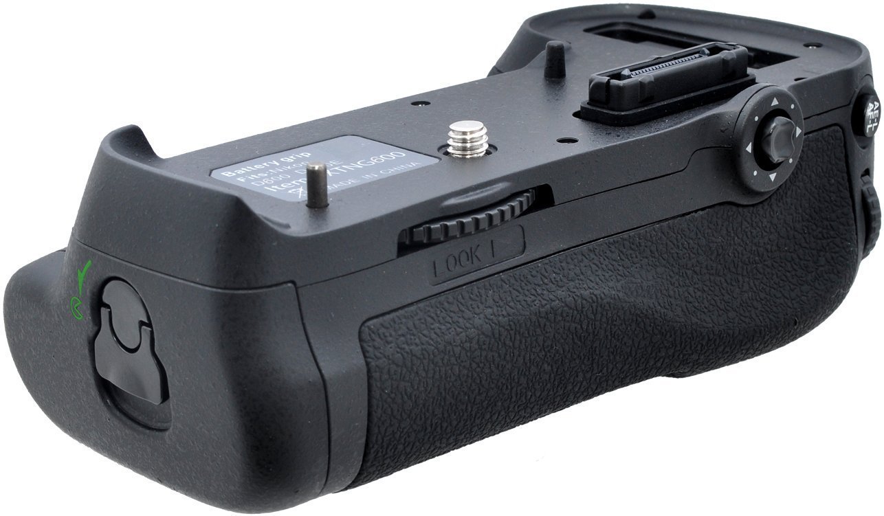 Nikon D800 D810 Battery Grip Kit with 4 EN-EL15 Replacement Batteries & Vertical Grip - Professional DSLR Camera Accessory for Photography, Videography & Travel Shooting