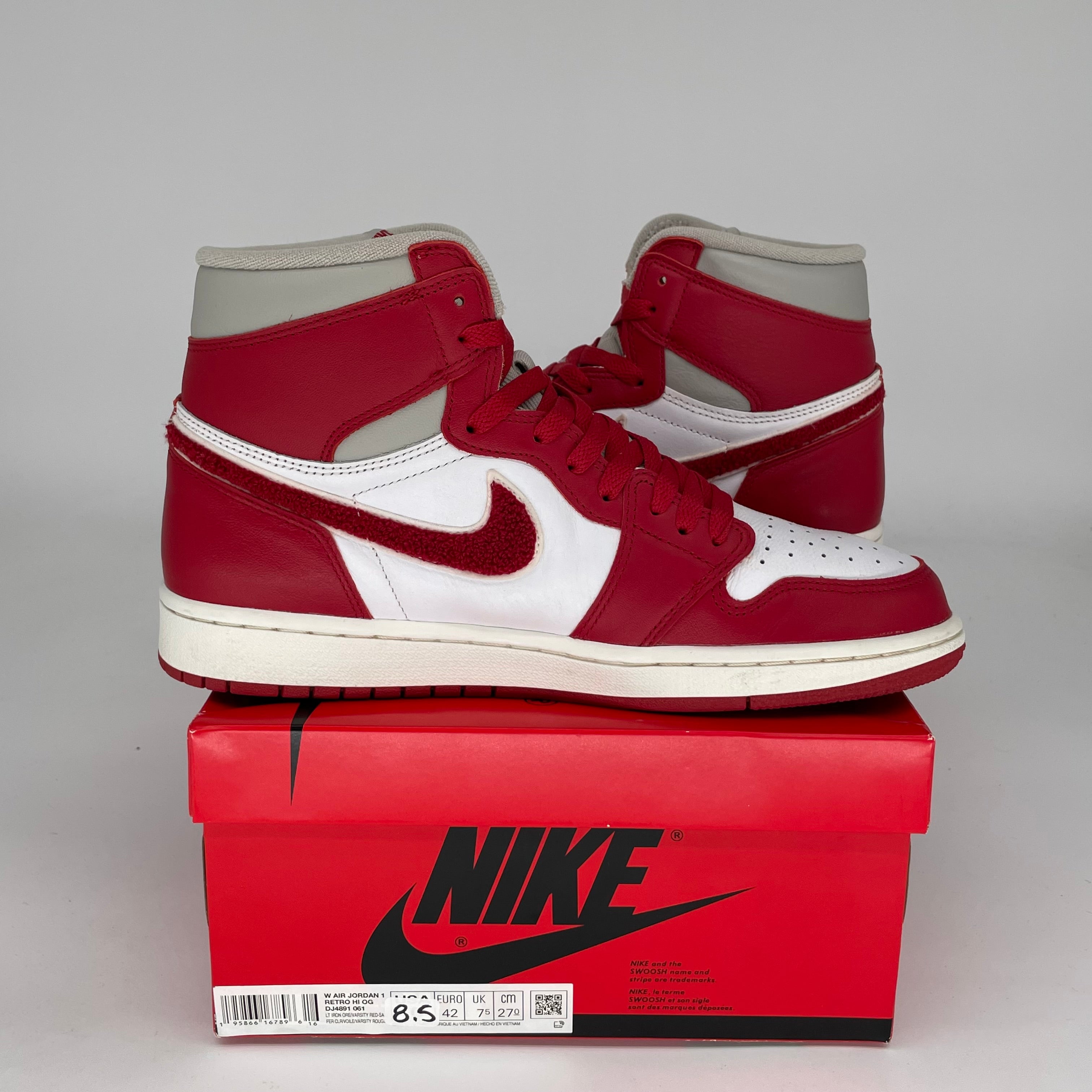 AIR JORDAN 1 VARSITY RED Basketball Shoes - Women's Size 8.5/10W (DJ4891-061) - Perfect for Streetwear, Sneaker Collection & Casual Wear