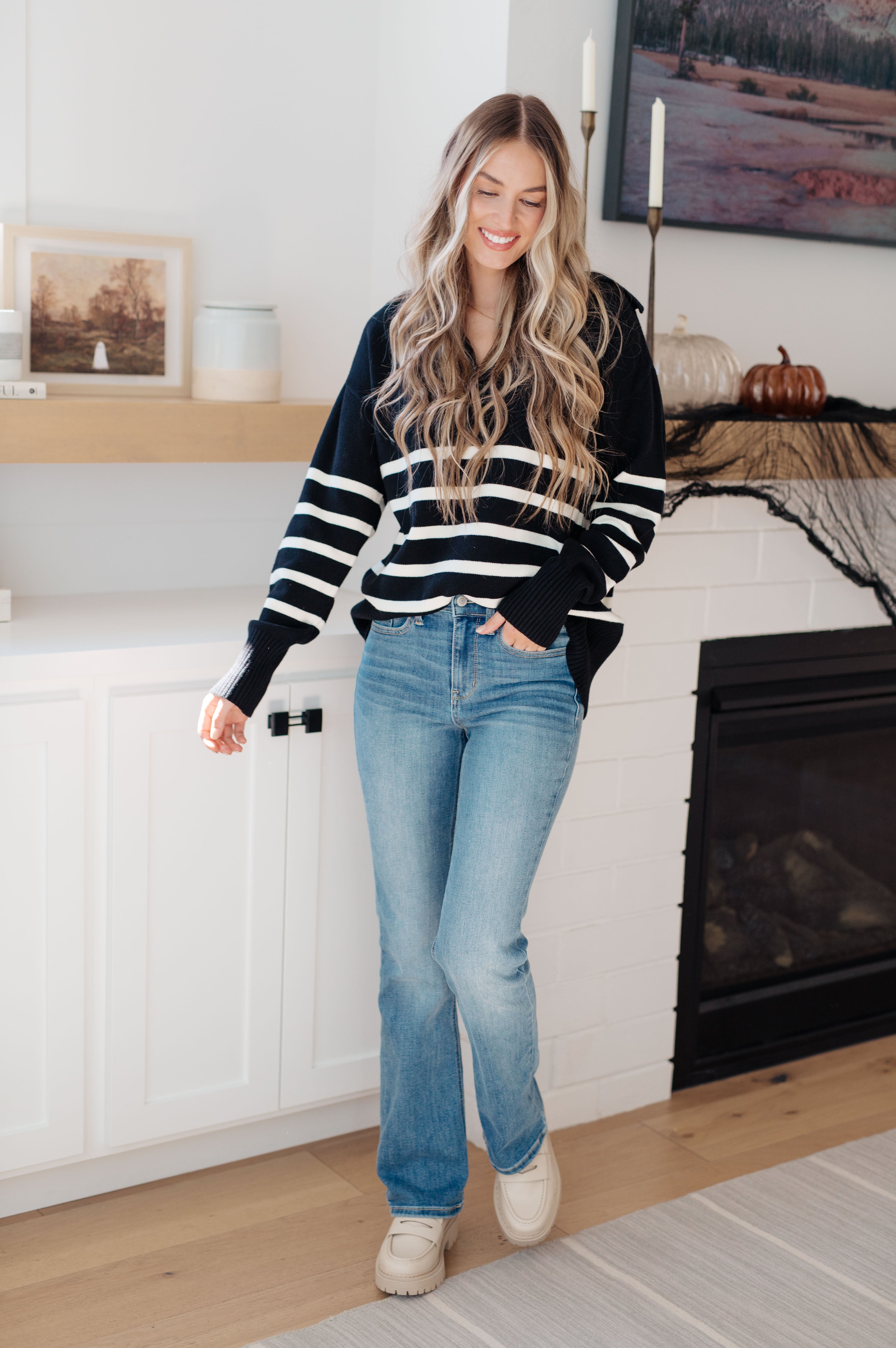 Stylish Striped Sweater for Women & Men | Cozy & Trendy Pullover | Perfect for Fall & Winter Outfits | Casual, Office & Date Night Wear