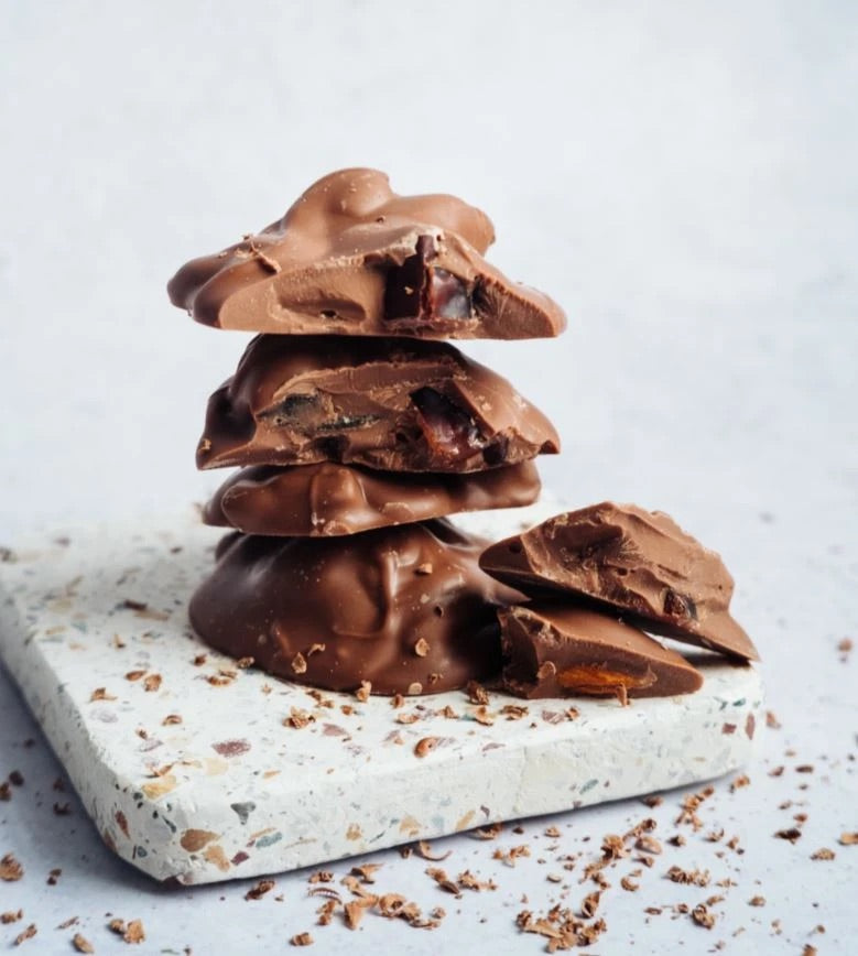 Delicious Milk Chocolate Covered Dates & Almond Clusters - Gourmet Snack for Gifts, Parties & Healthy Desserts