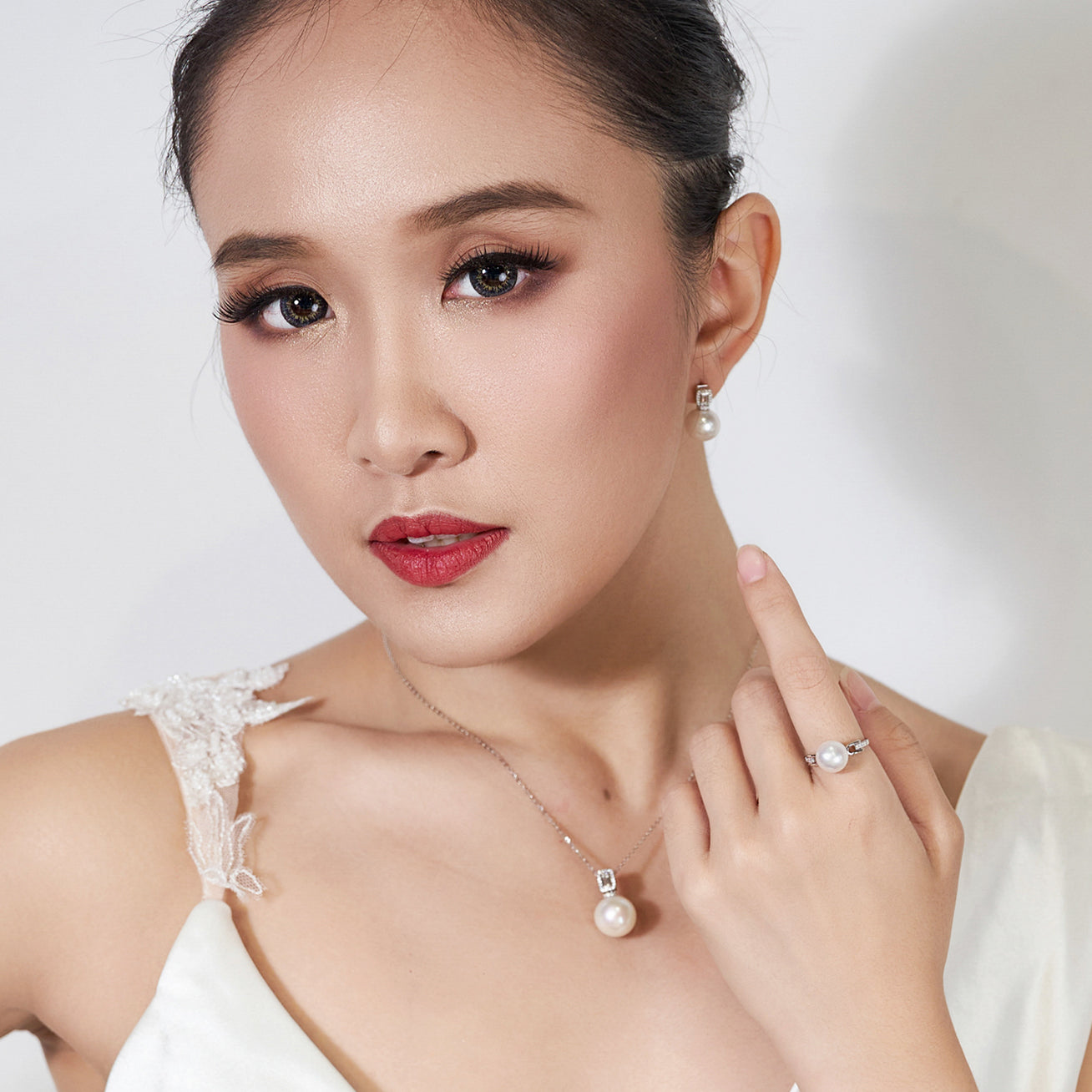 18K Gold Diamond & Australian White South Sea Pearl Ring KR00055 - Elegant Bridal Jewelry, Anniversary Gift for Her, Luxury Engagement Ring