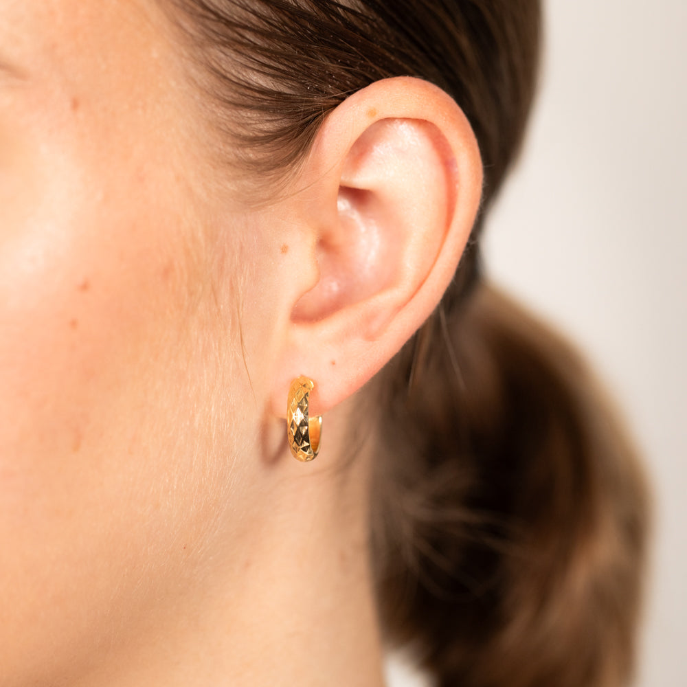 9ct Yellow Gold 10mm Diamond Cut Hoop Earrings for Women - Elegant Everyday Jewelry for Work, Party & Special Occasions