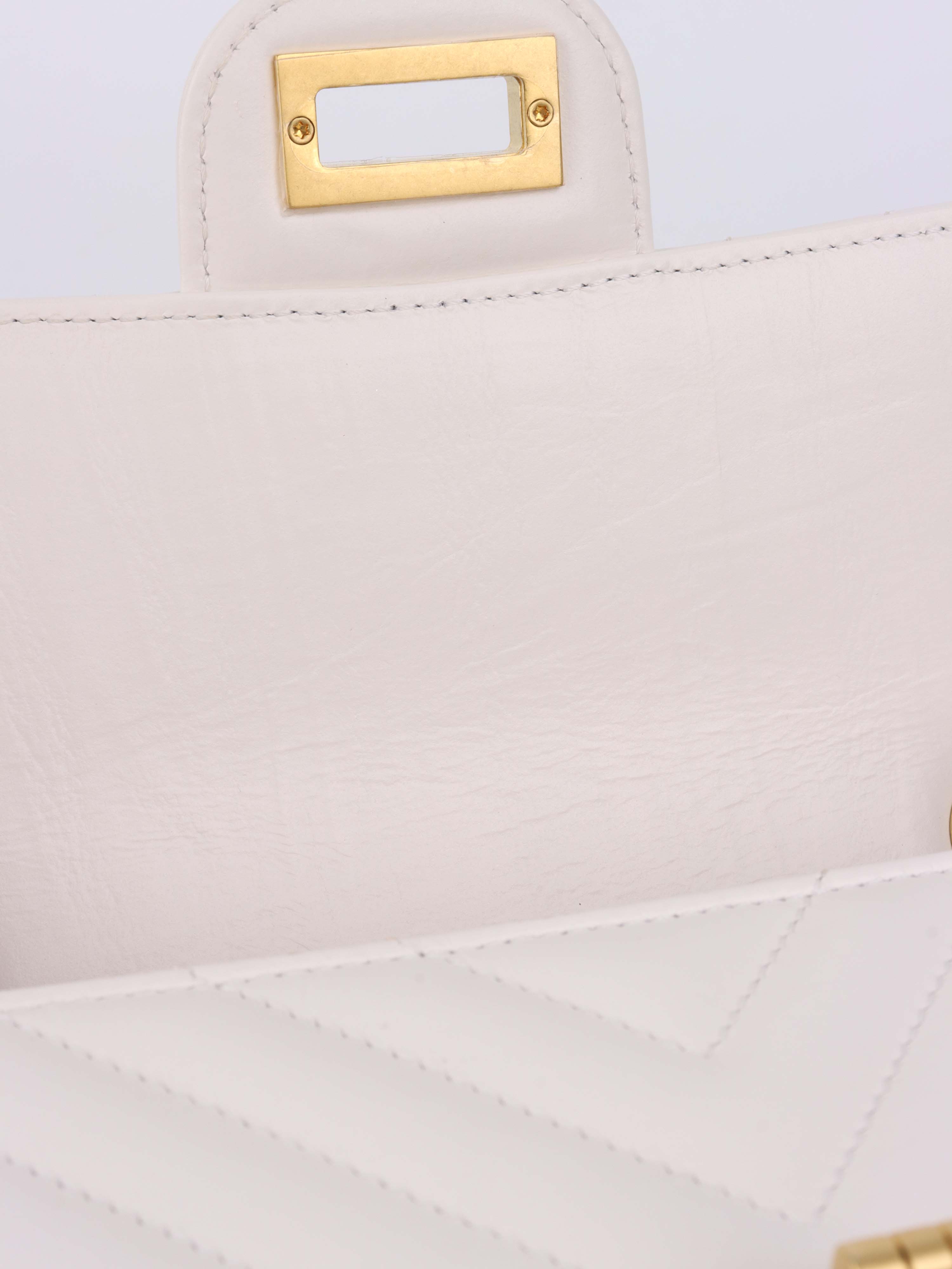 Chanel Small White Chevron 2.55 Classic Flap Bag - Luxury Designer Handbag for Women, Perfect for Everyday Use & Special Occasions