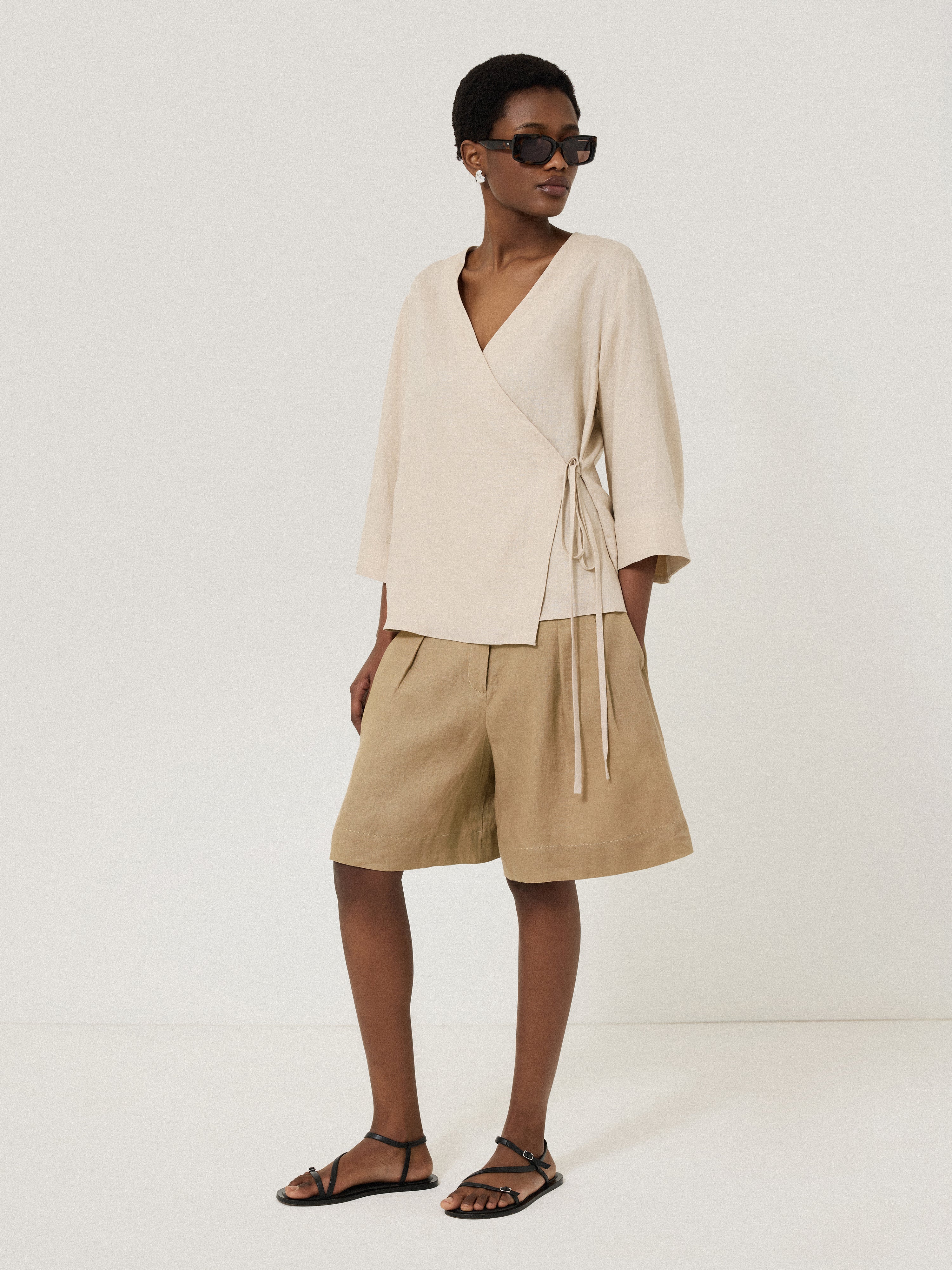 Premium Linen Pleated Bermuda Shorts for Women - Comfortable & Stylish Summer Casual Wear - Perfect for Beach, Vacation, and Everyday Outfits